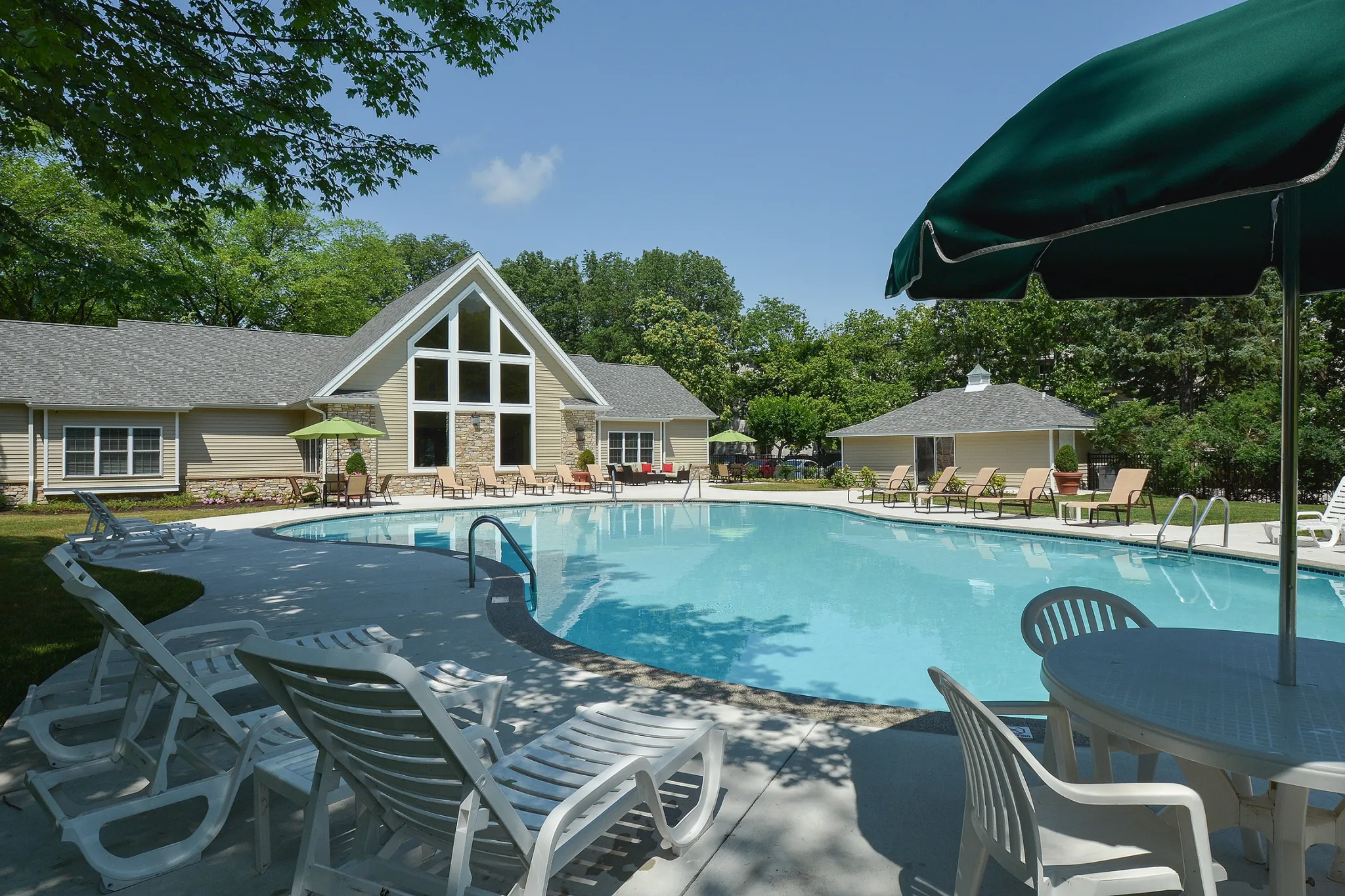 The Lafayette at Valley Forge Swimming Pool with Clubhouse View | King of Prussia Apartment Rentals