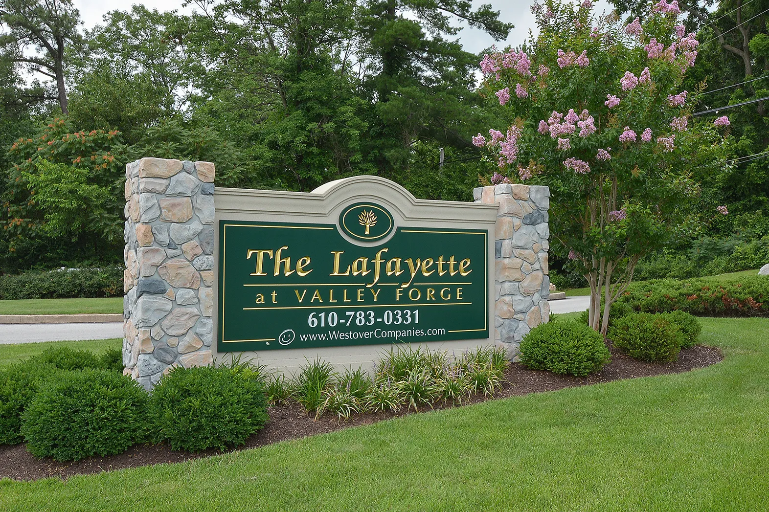 The Lafayette at Valley Forge Green Welcome Sign | King of Prussia Apartment Rentals