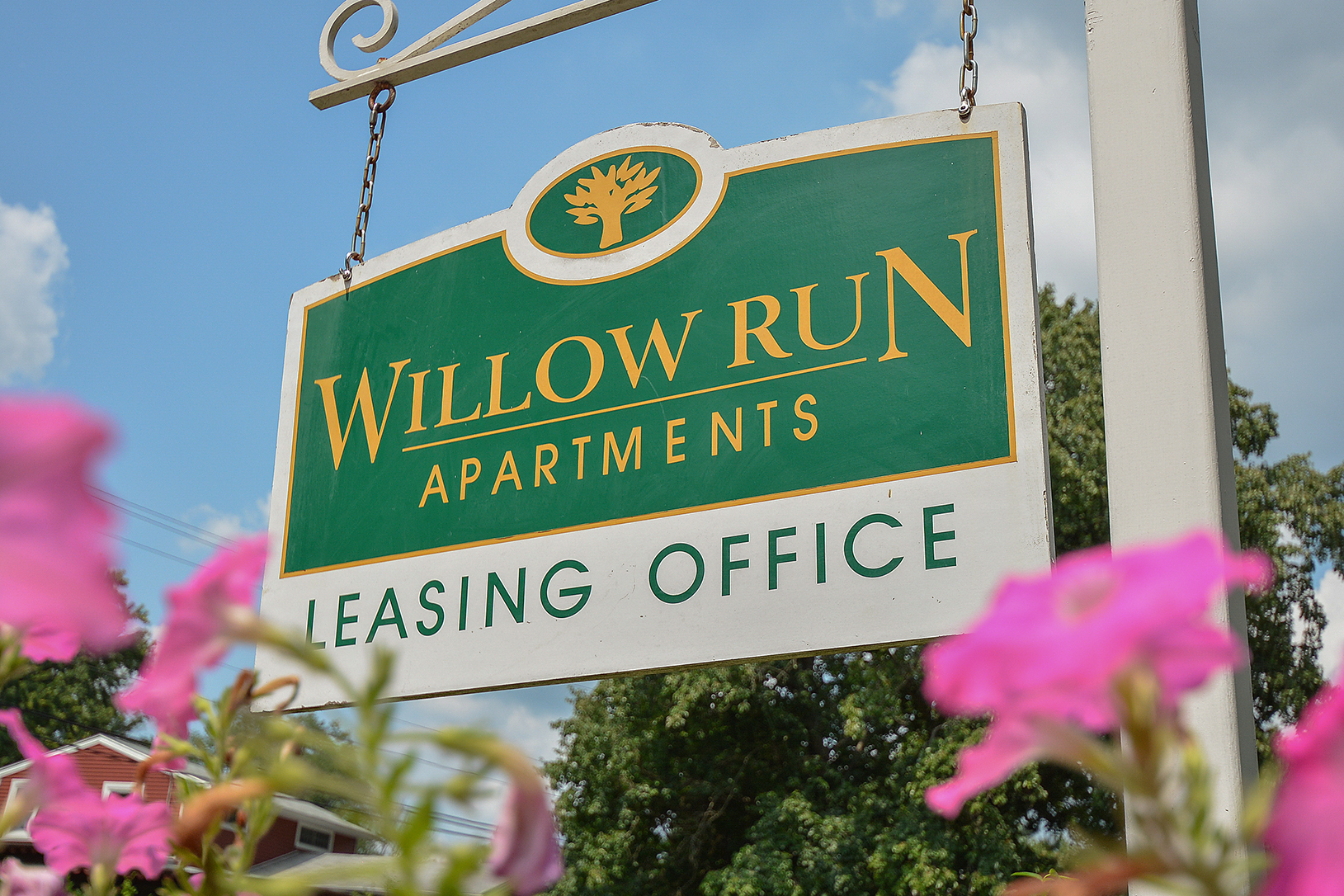 Friendly Office Staff | Willow Grove PA Apartments For Rent | Willow Run Apartments