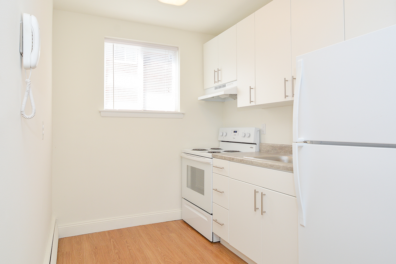 Modern Kitchen | Apartments In Media PA | Woodview Apartments