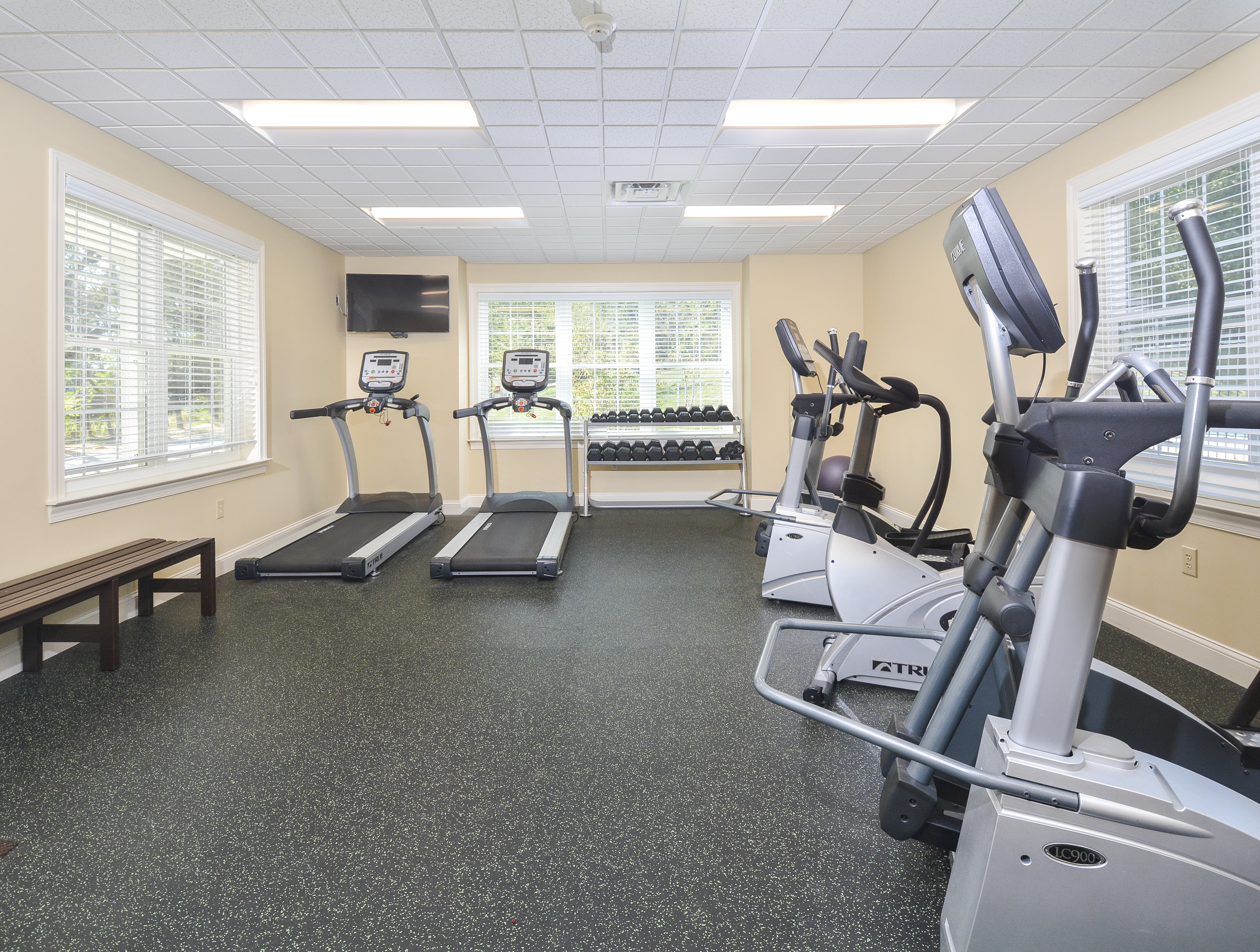 Main Line Berwyn Fitness Center with Cardio Machines | Berwyn Apartments