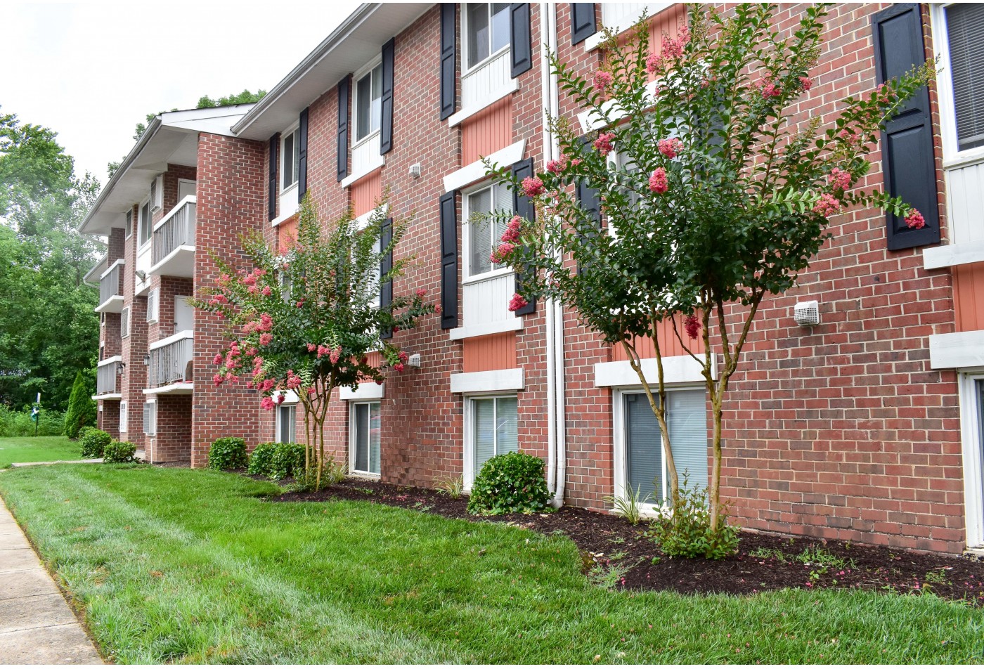 Middle River Apartments for Rent Middle River MD Chesapeake Village