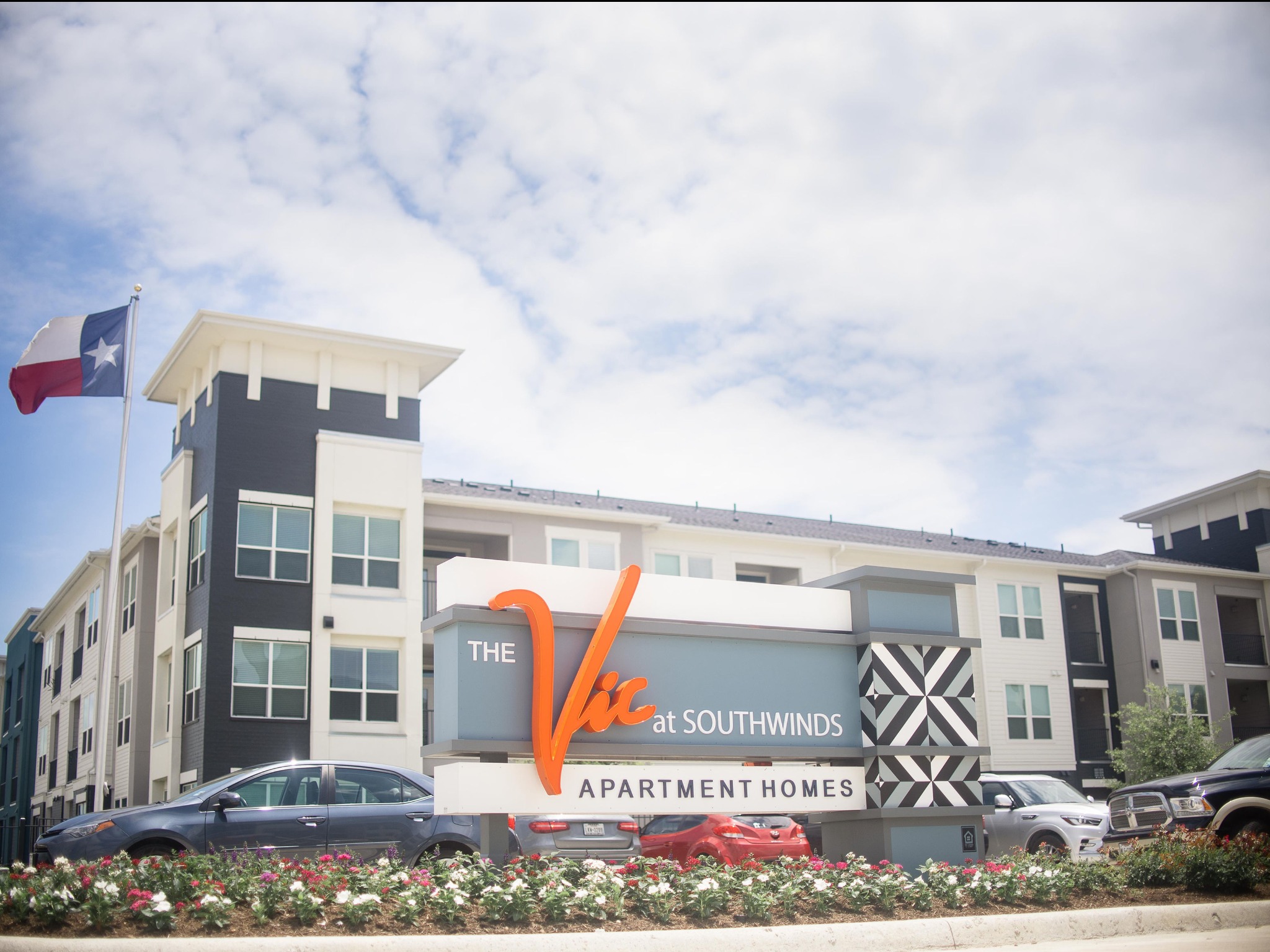 Baytown, Texas Apartments Gallery The Vic at Southwinds