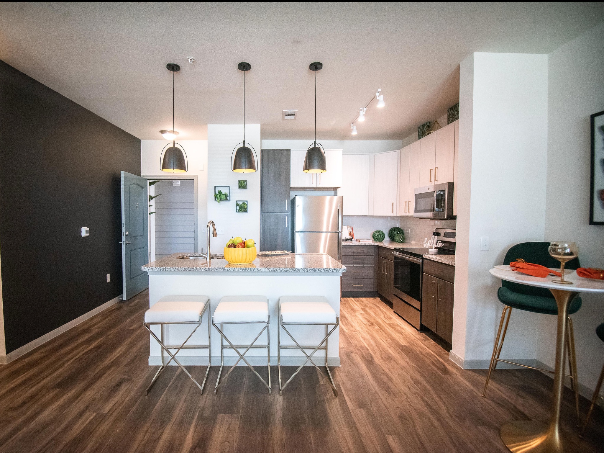 Baytown, Texas Apartments Gallery The Vic at Southwinds