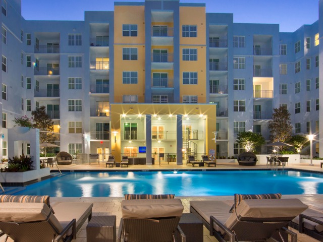 Milagro Coral Gables Pool