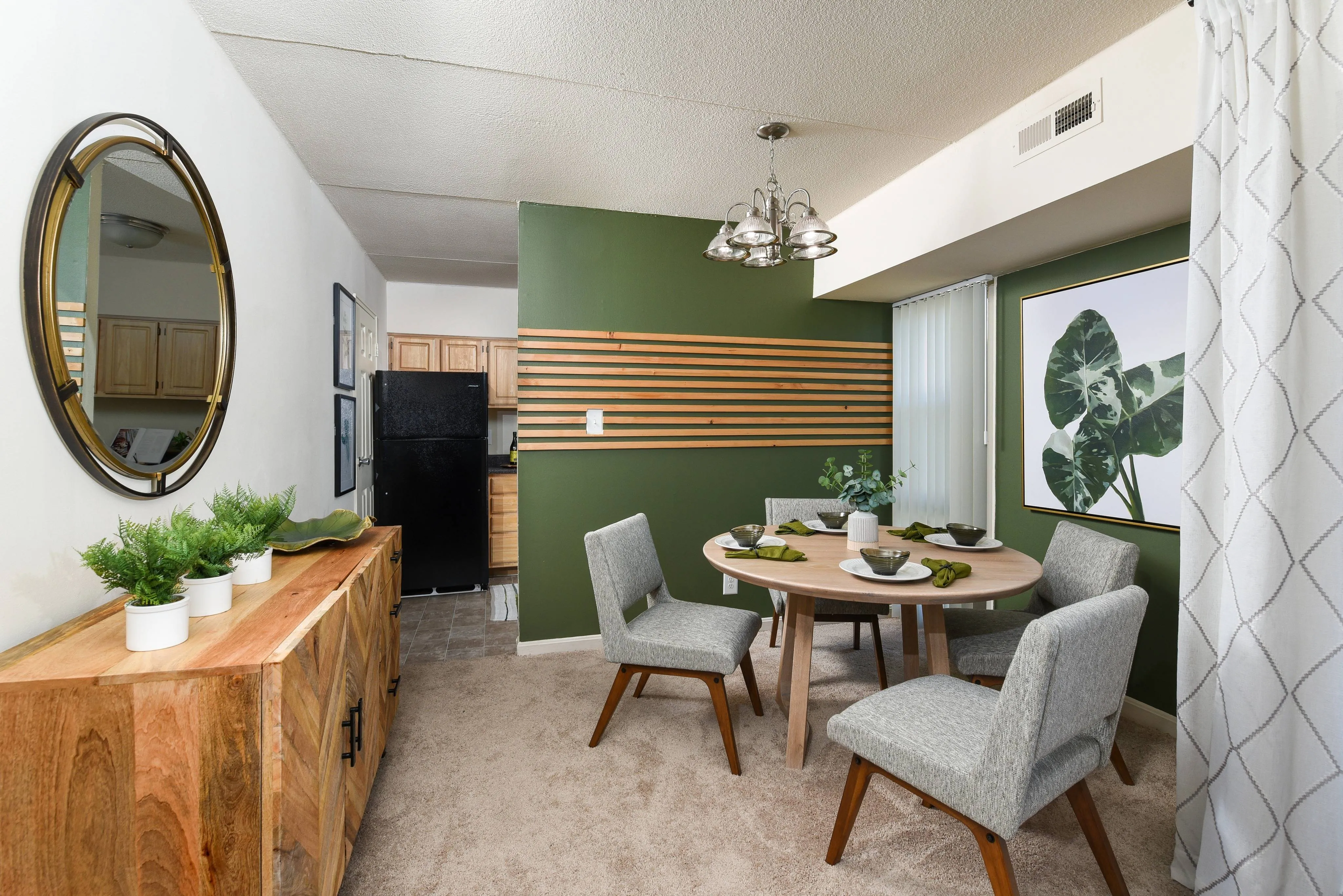 Apartment Dining