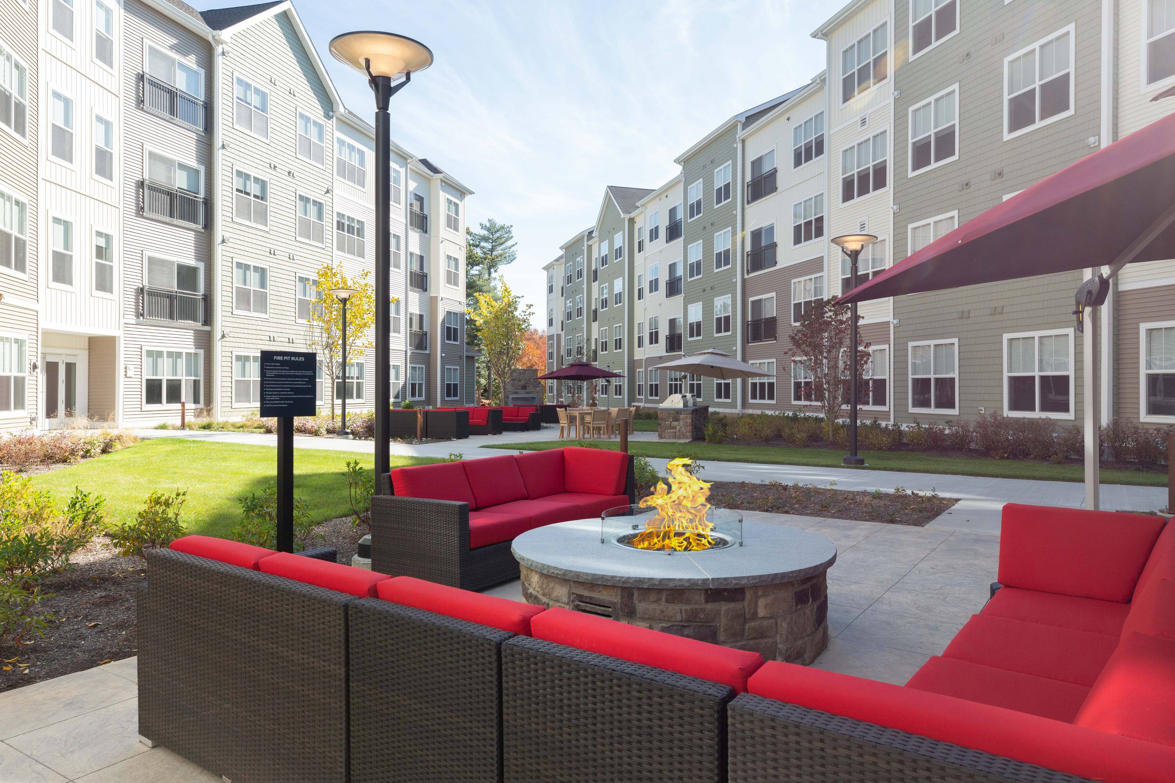 Outdoor Fireside Lounge