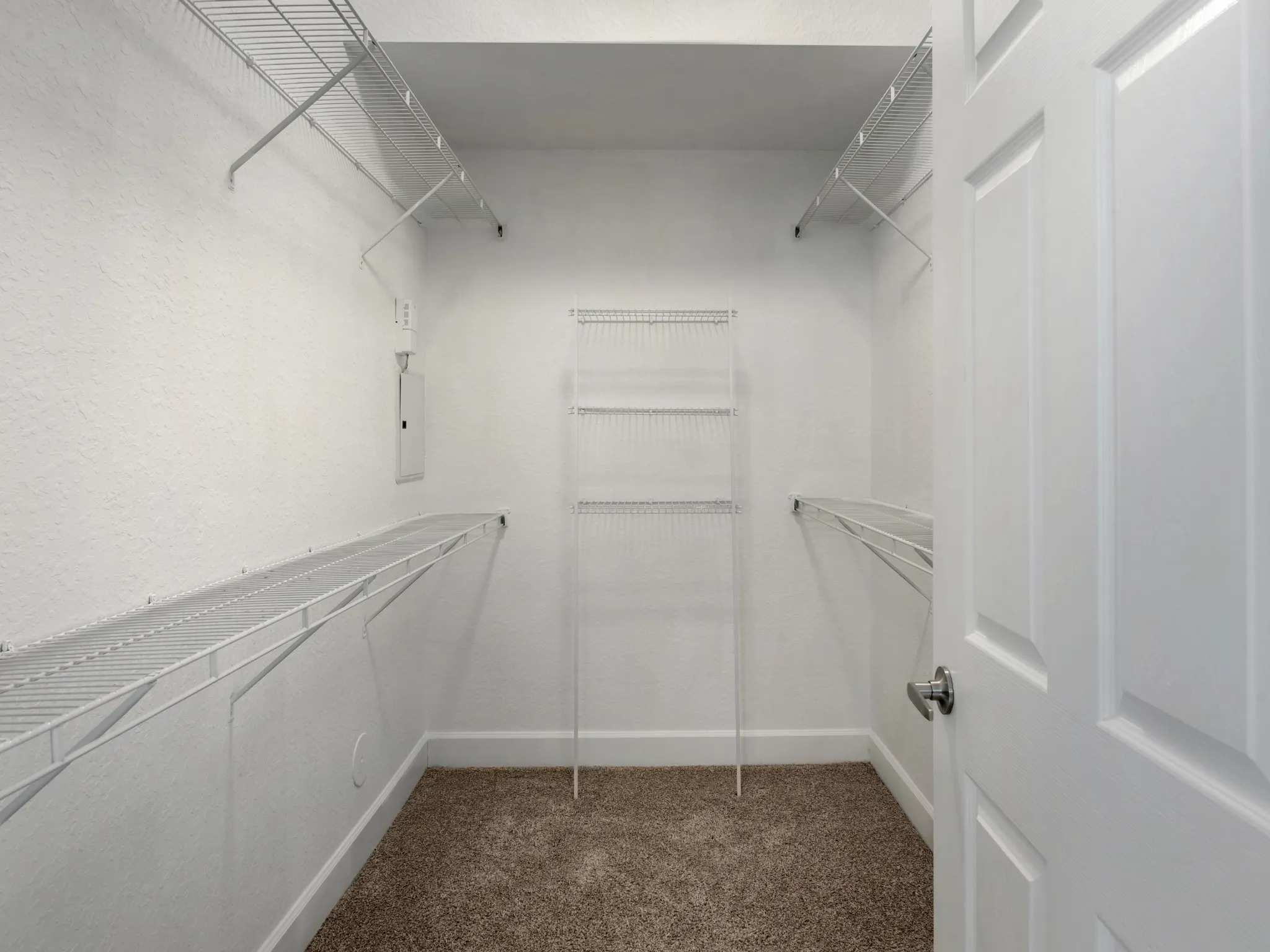 Walk-In Closets