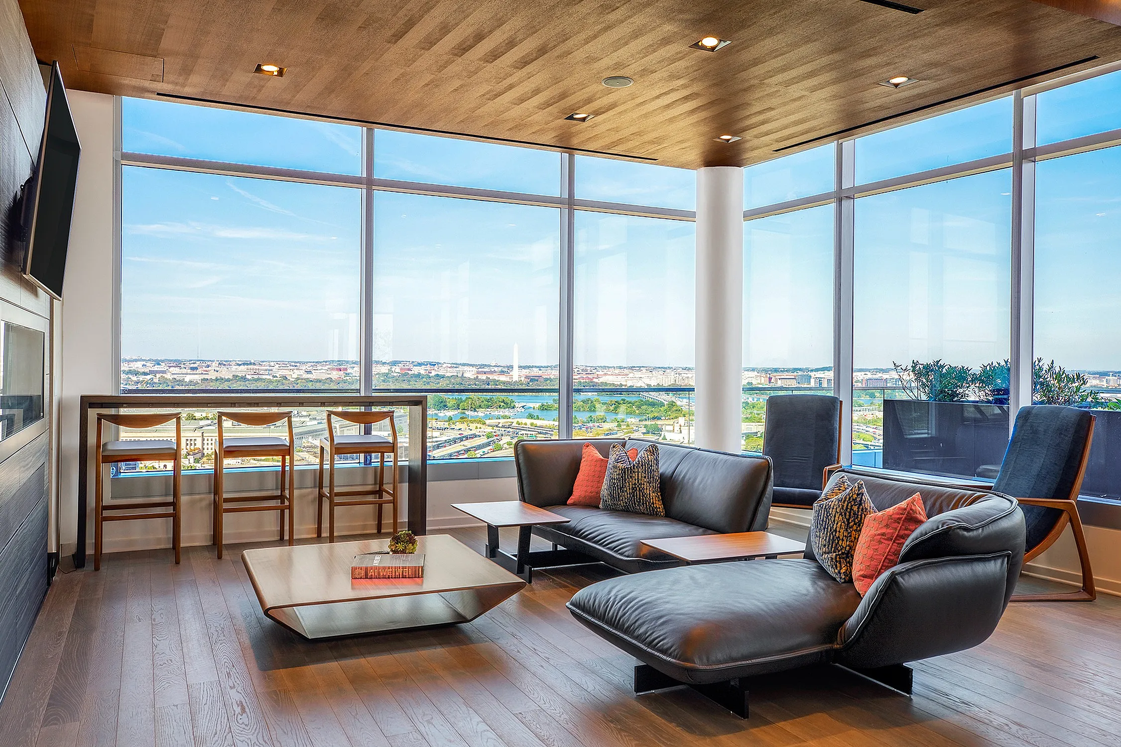 Penthouse lounge
