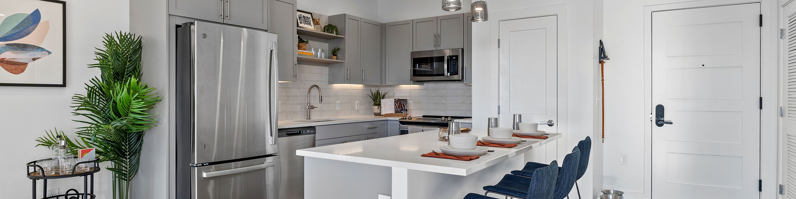 model apartment kitchen