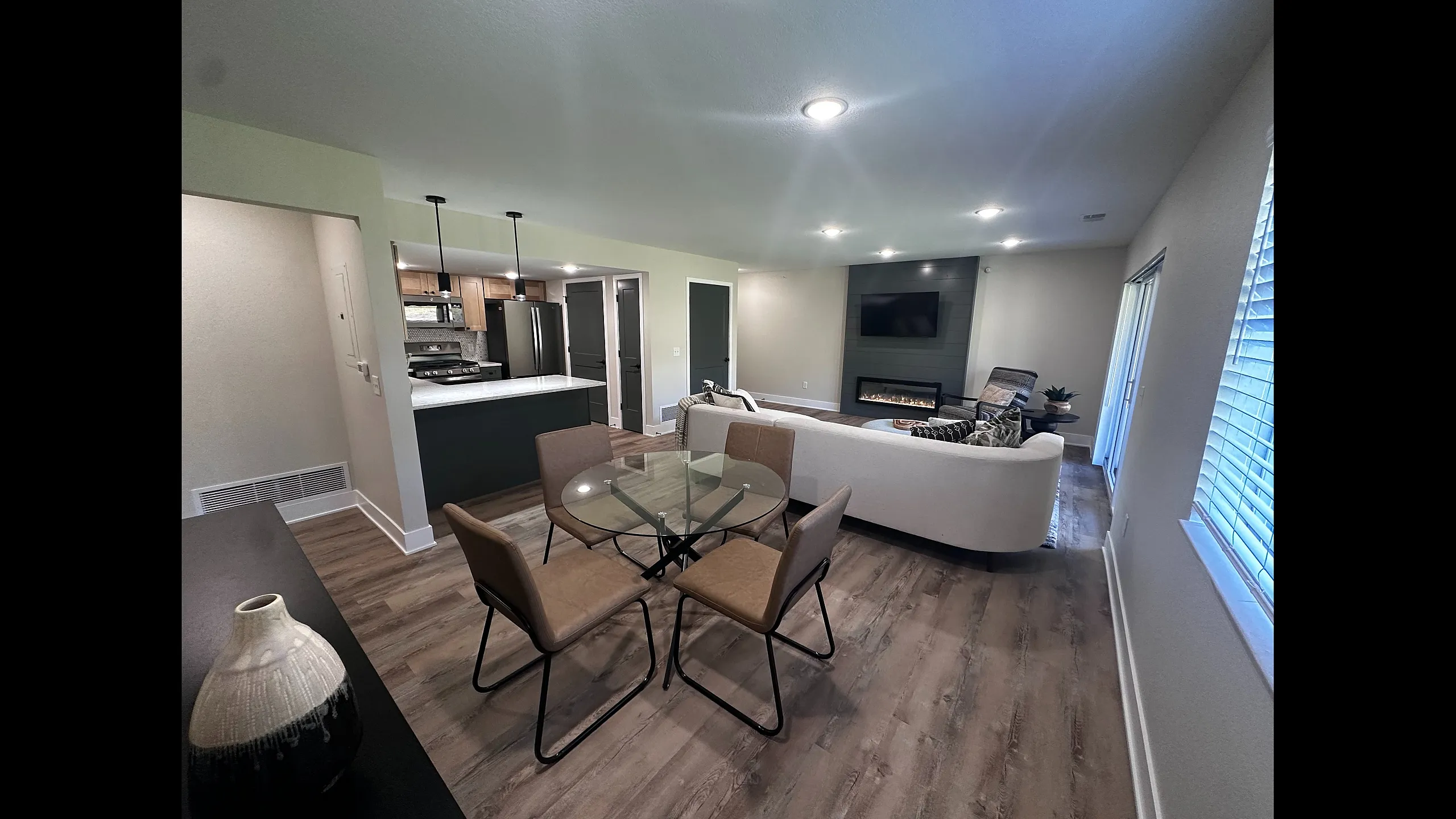 Deer View Phase 3 Living, Dining and Kitchen
