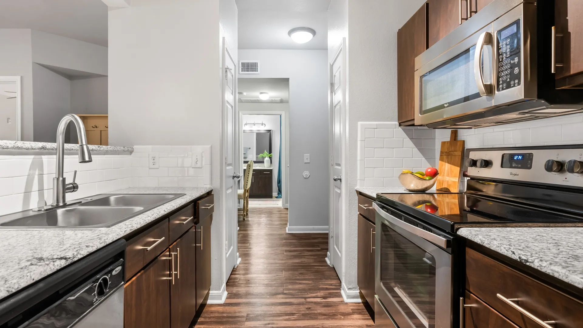 grilling at Villas at Hermann Park | Apartments | Houston, TX