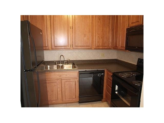 Camelot Townhomes Renovated Kitchen