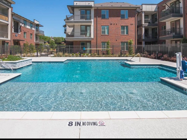 Resort Style Swimming Pool | Apartments in Grand Prairie, TX | Riverside Place