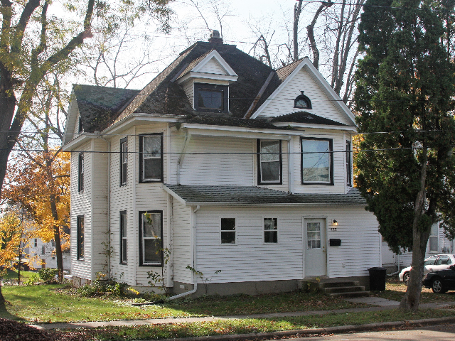 435 Irene St