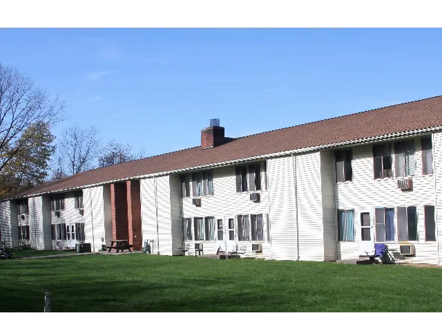 Woodland Apartments