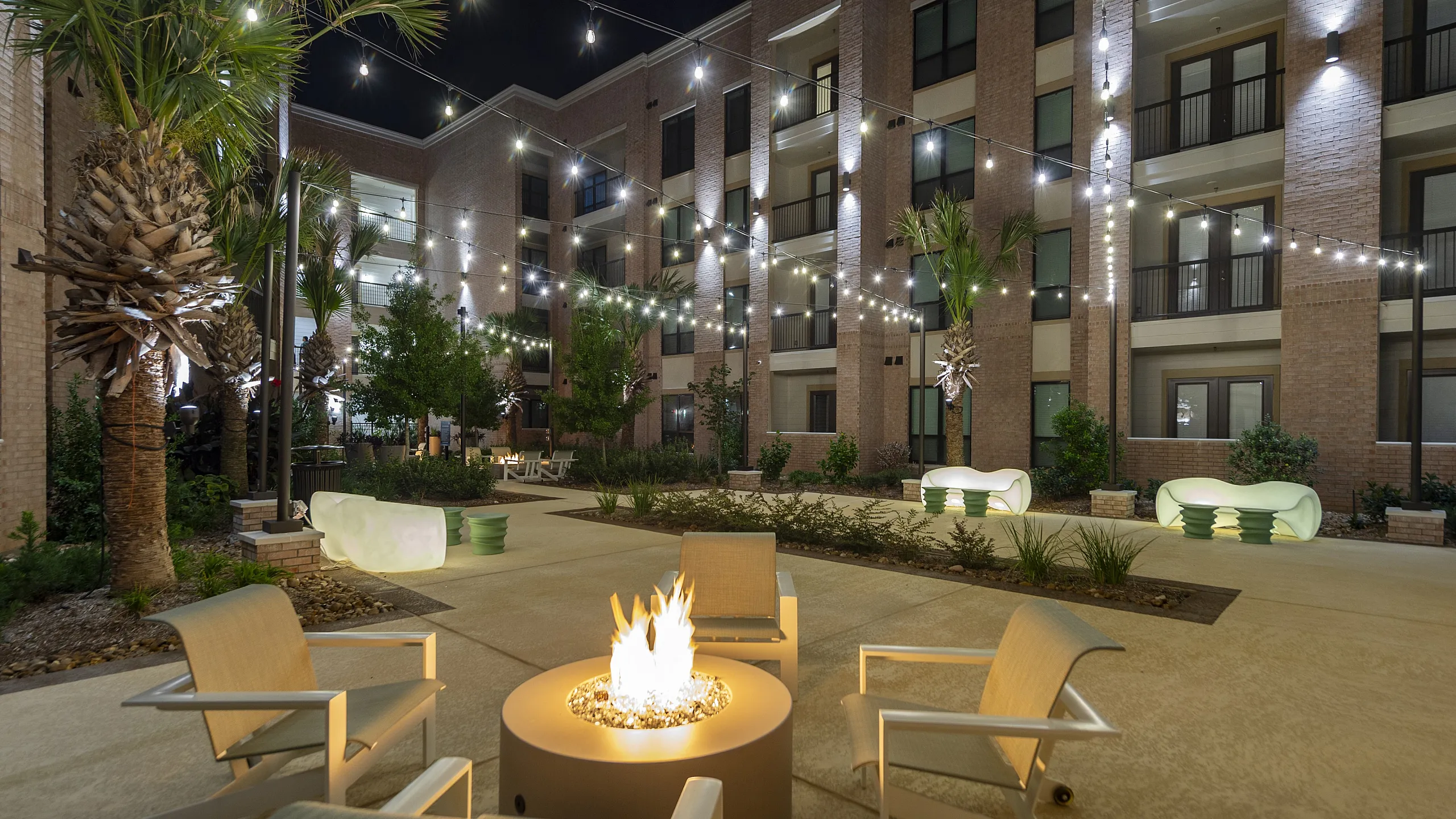 Boardwalk Square - Outdoor Fire Pit