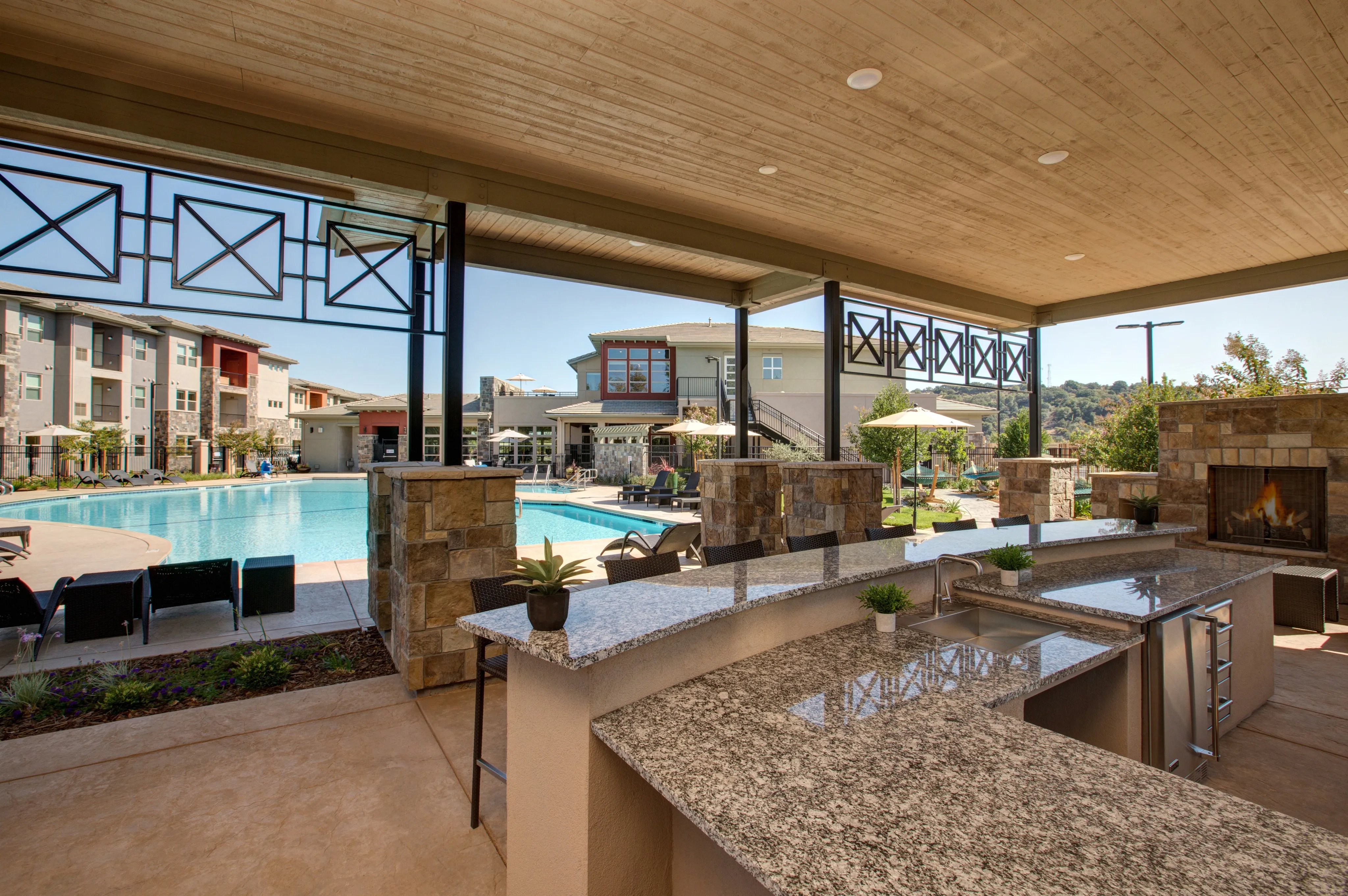 outdoor kitchen