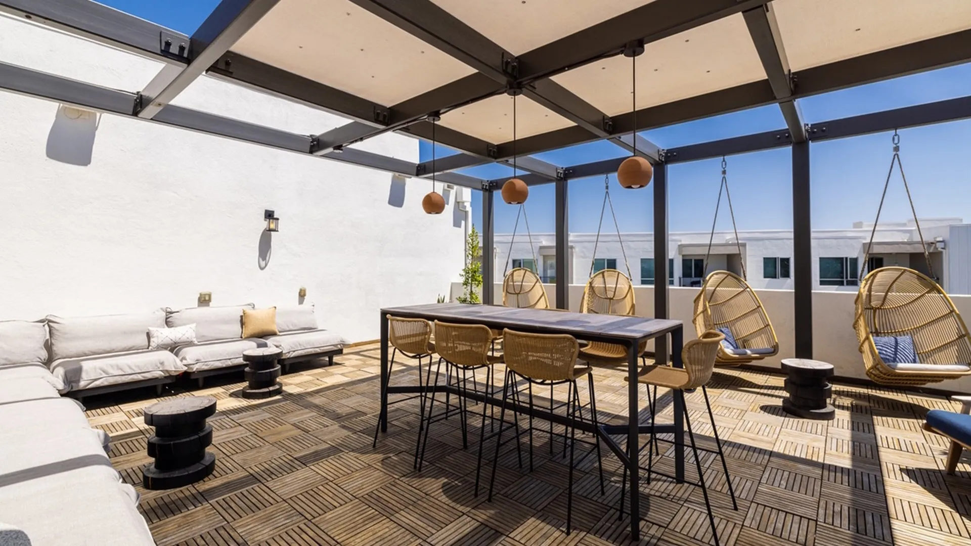 Rooftop Seating with Egg Chairs  | Brio Apartments | Apartment in Glendale, CA