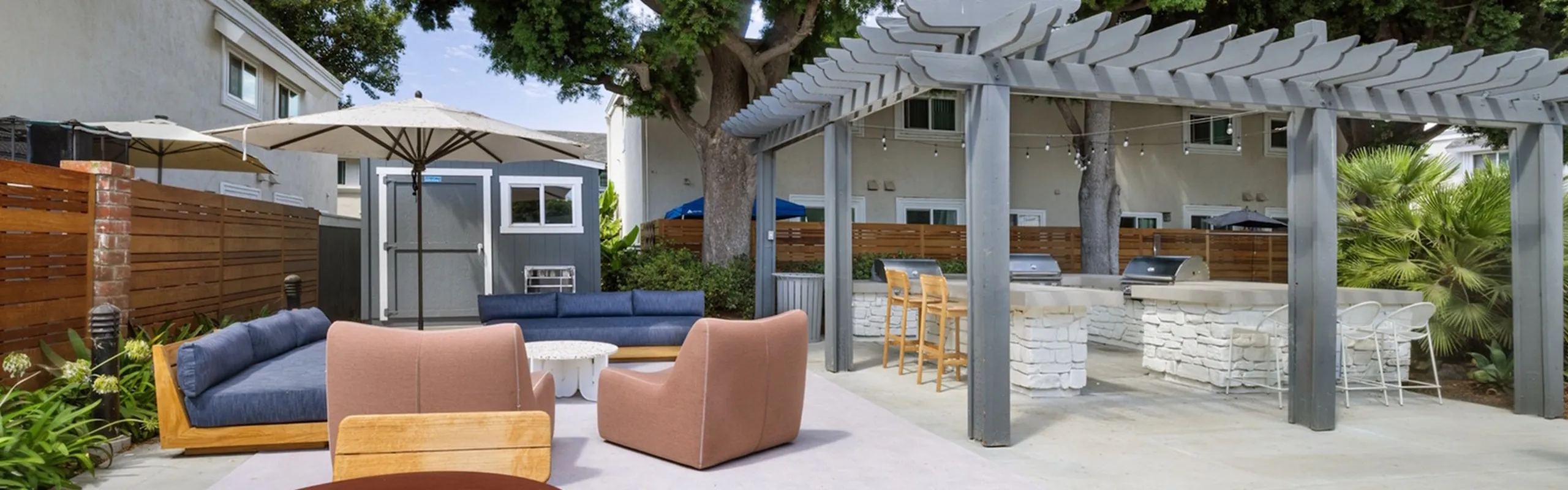 Outdoor BBQ | The Breakwater | Apartments in Huntington Beach