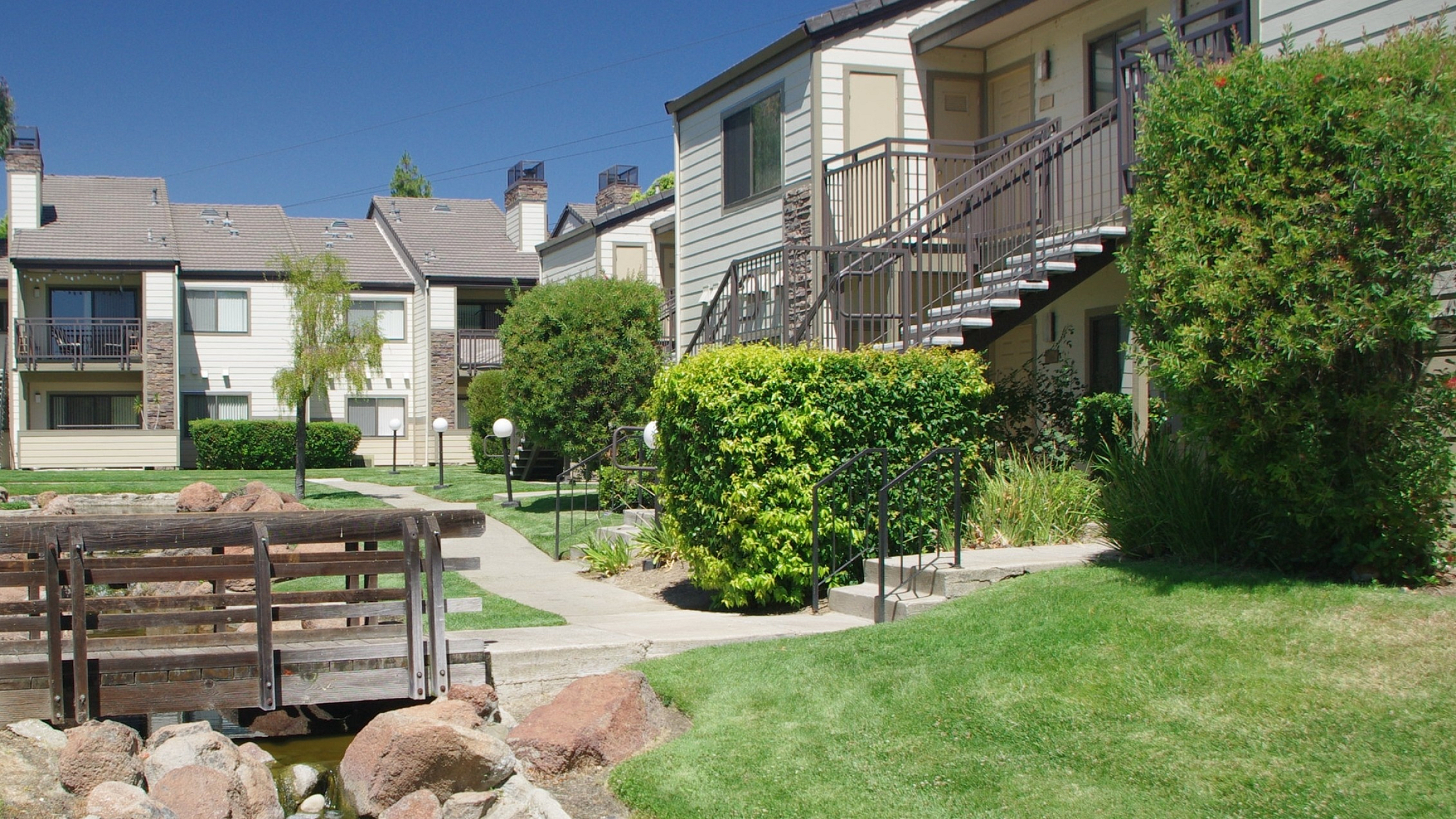 Twin Creeks - Scenic Outdoor View