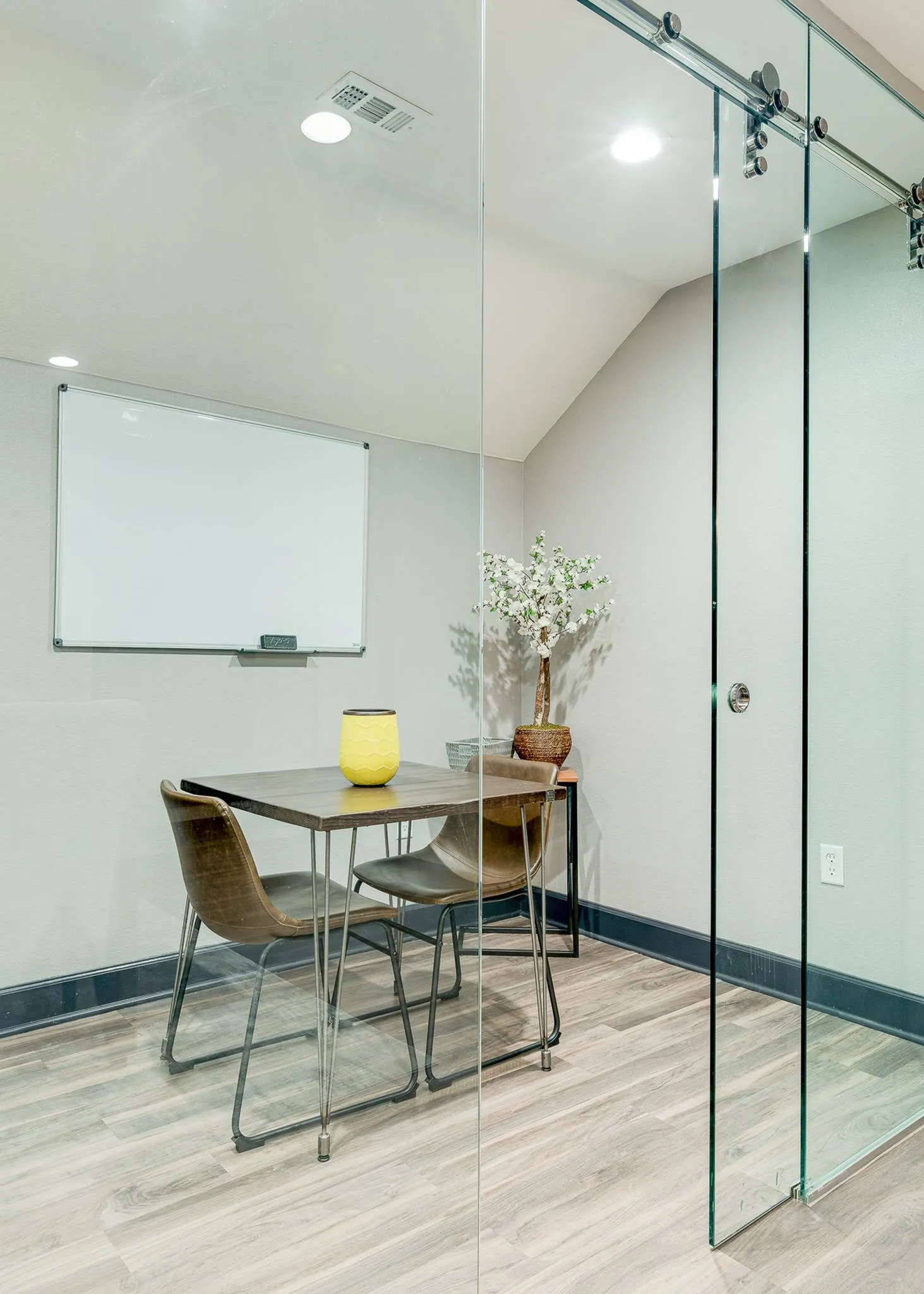 Amenities the Chelsea Apartments Near USM