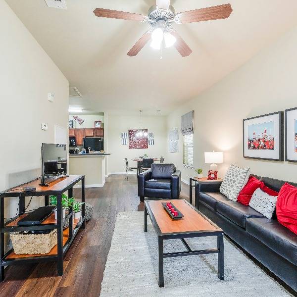 Apartments For Rent In Lafayette , LA | Edge At Lafayette | Official Site