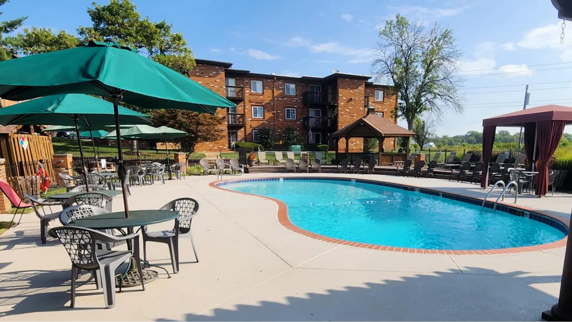 swimming pool