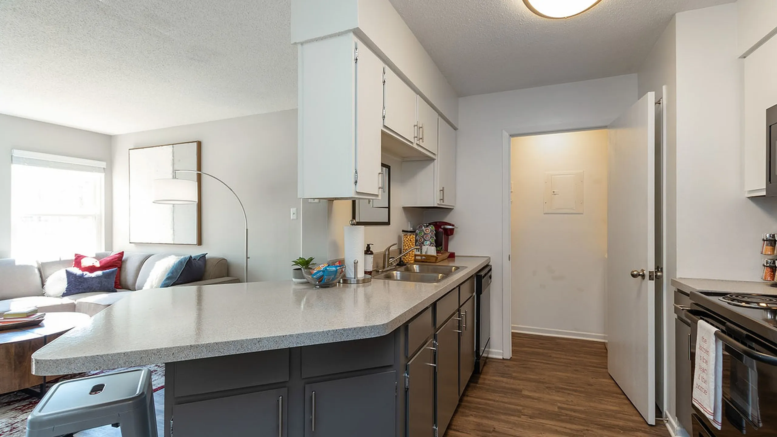 picture of kitchen