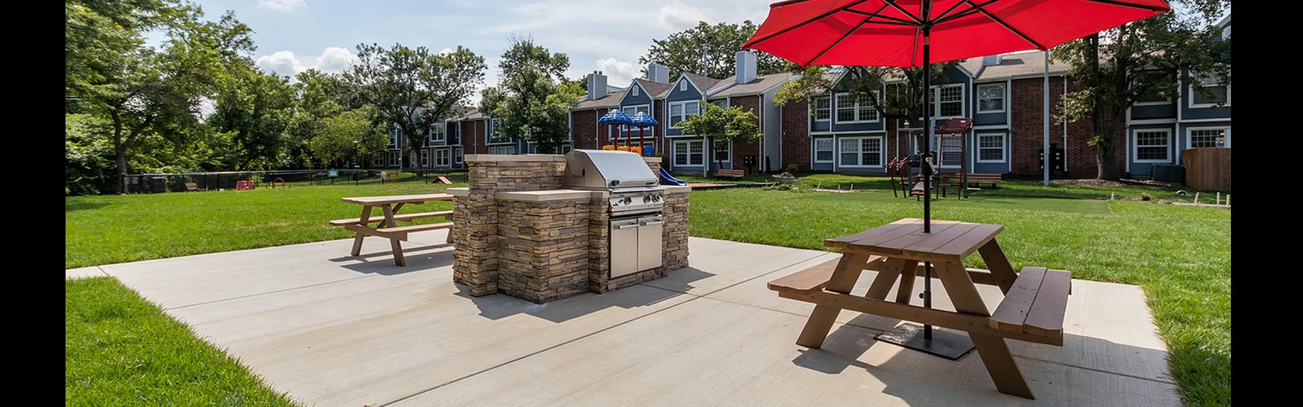 picture of outdoor bbq area
