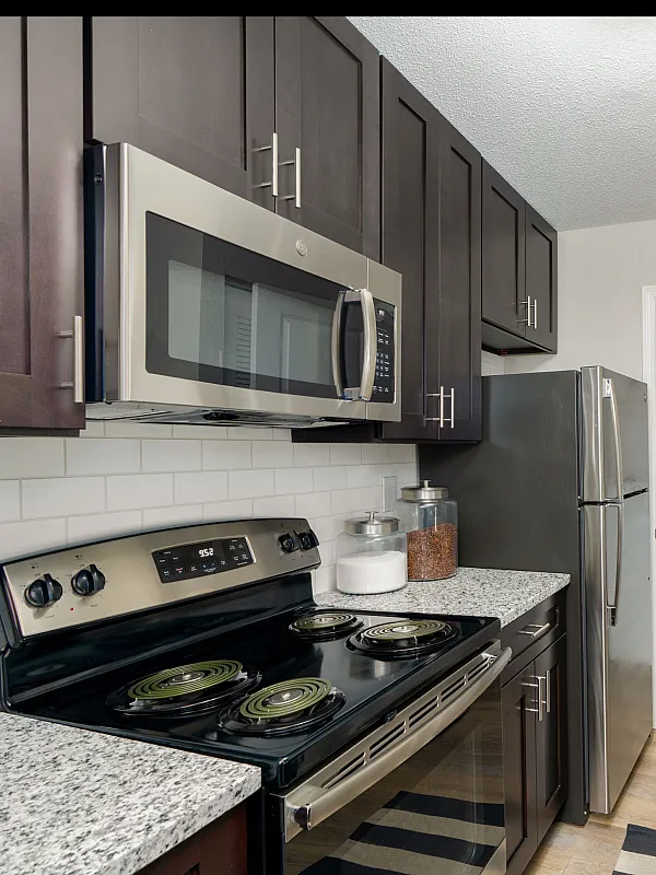 Metro Kitchen