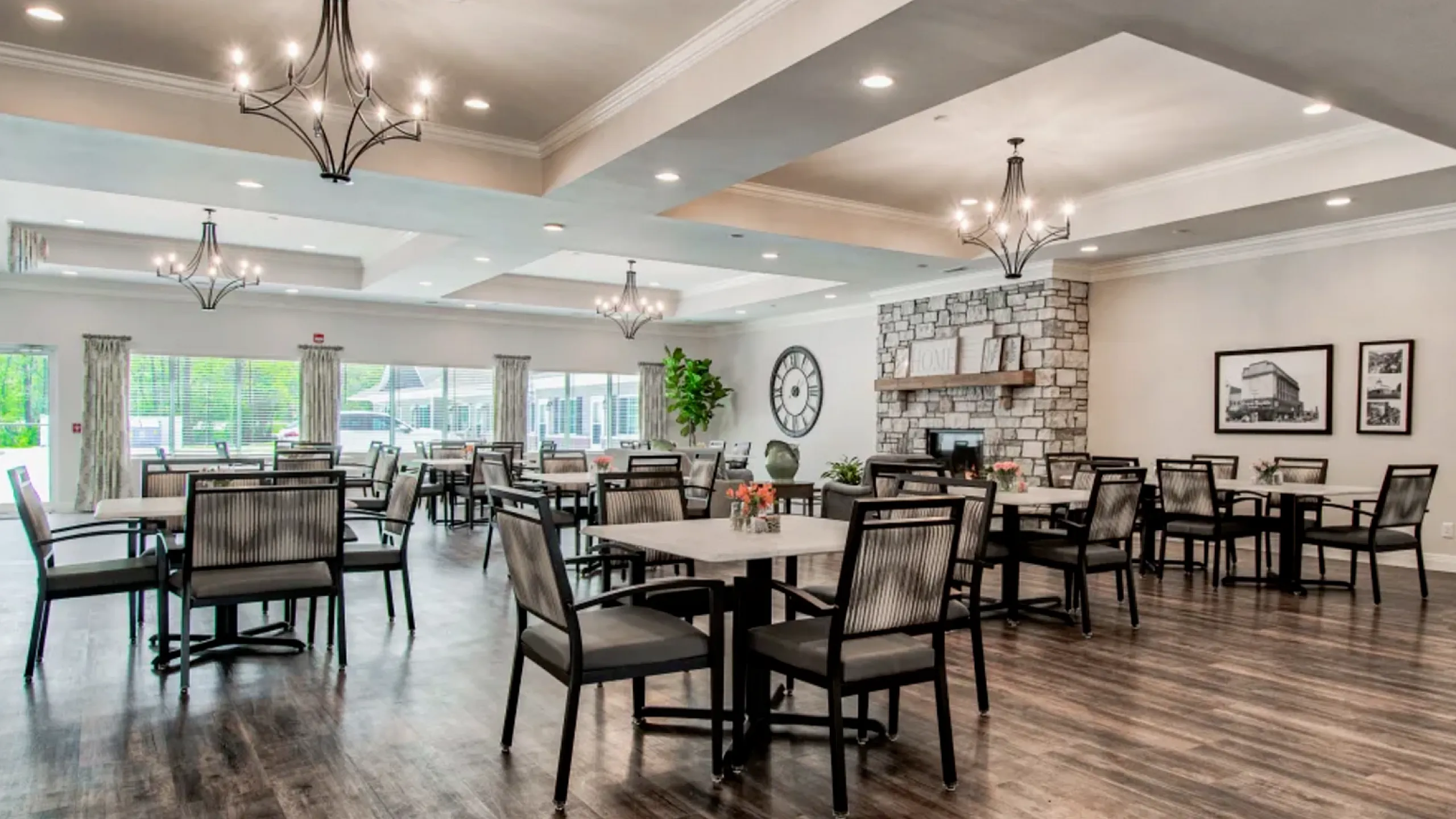 Dining Room Clubhouse