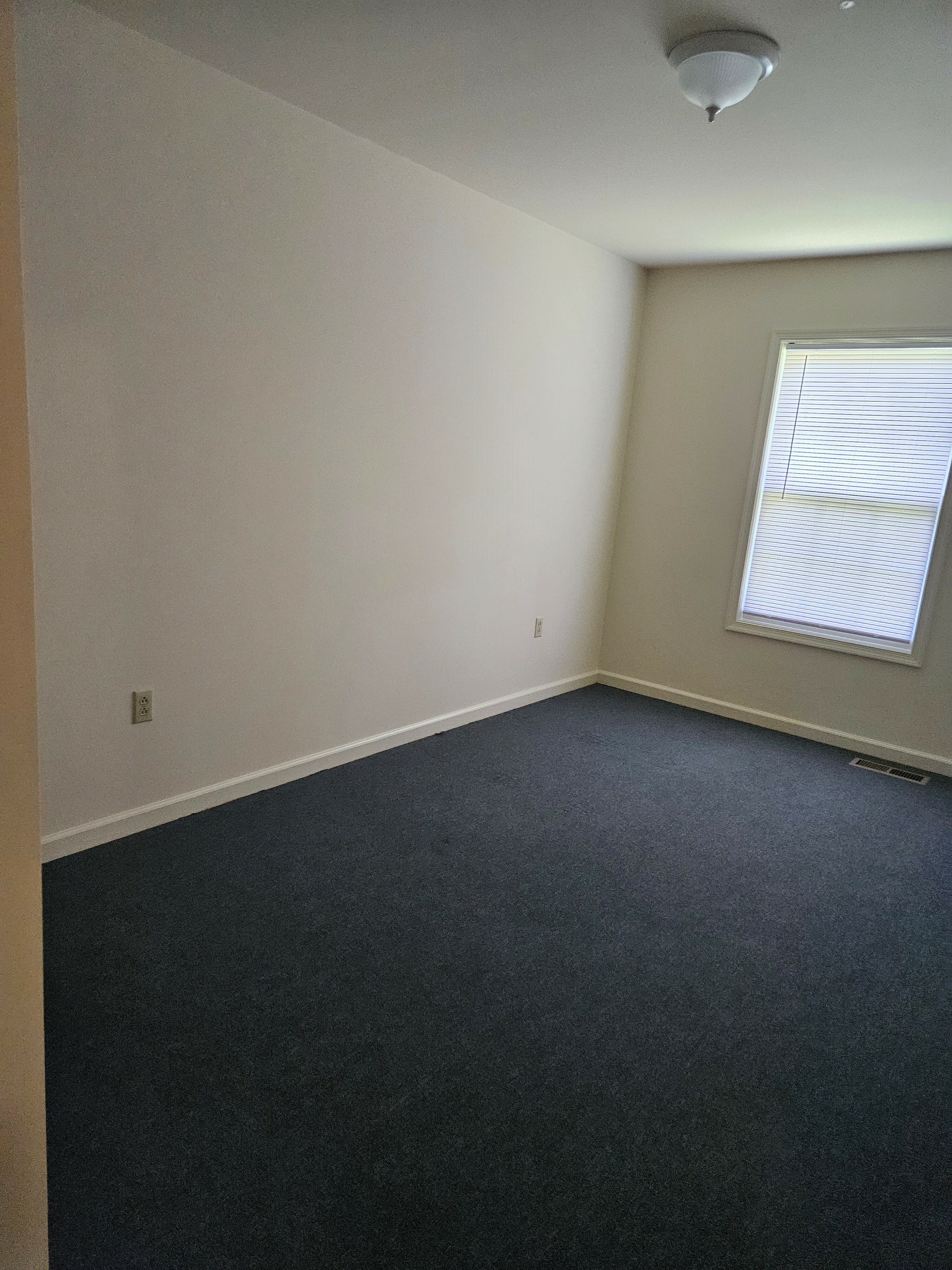 right bed room 2
