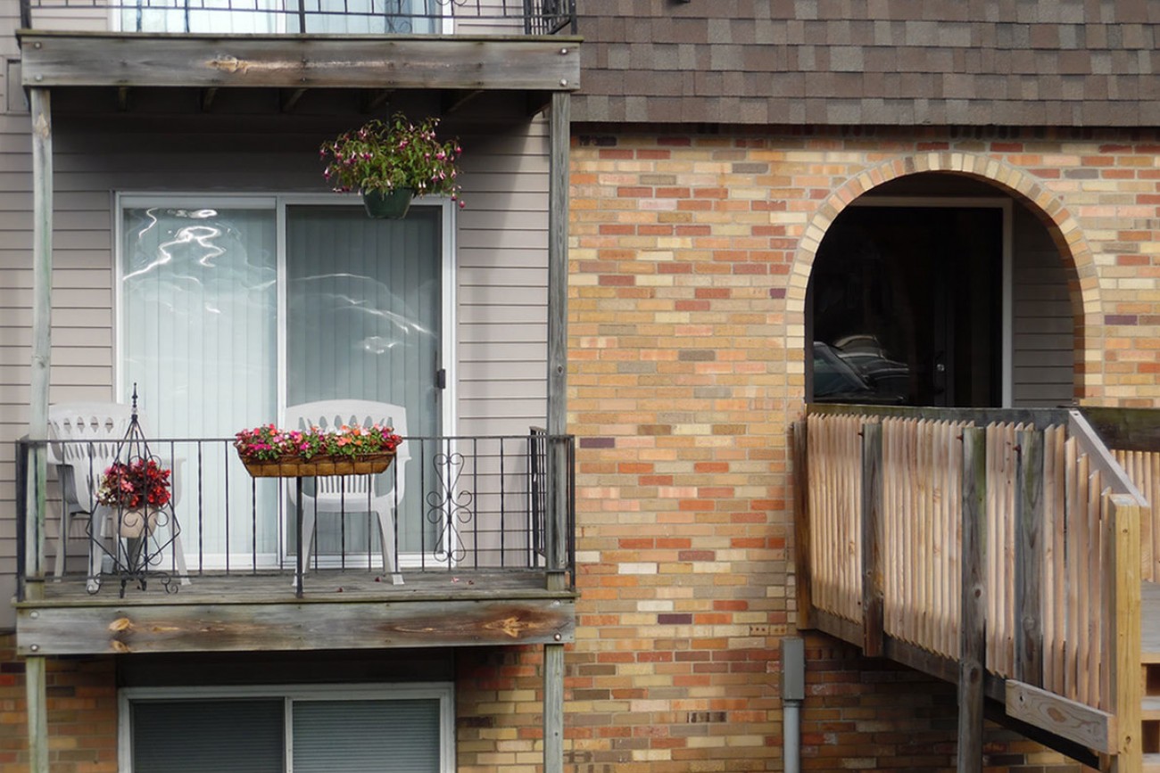 Glenbrook Apartments