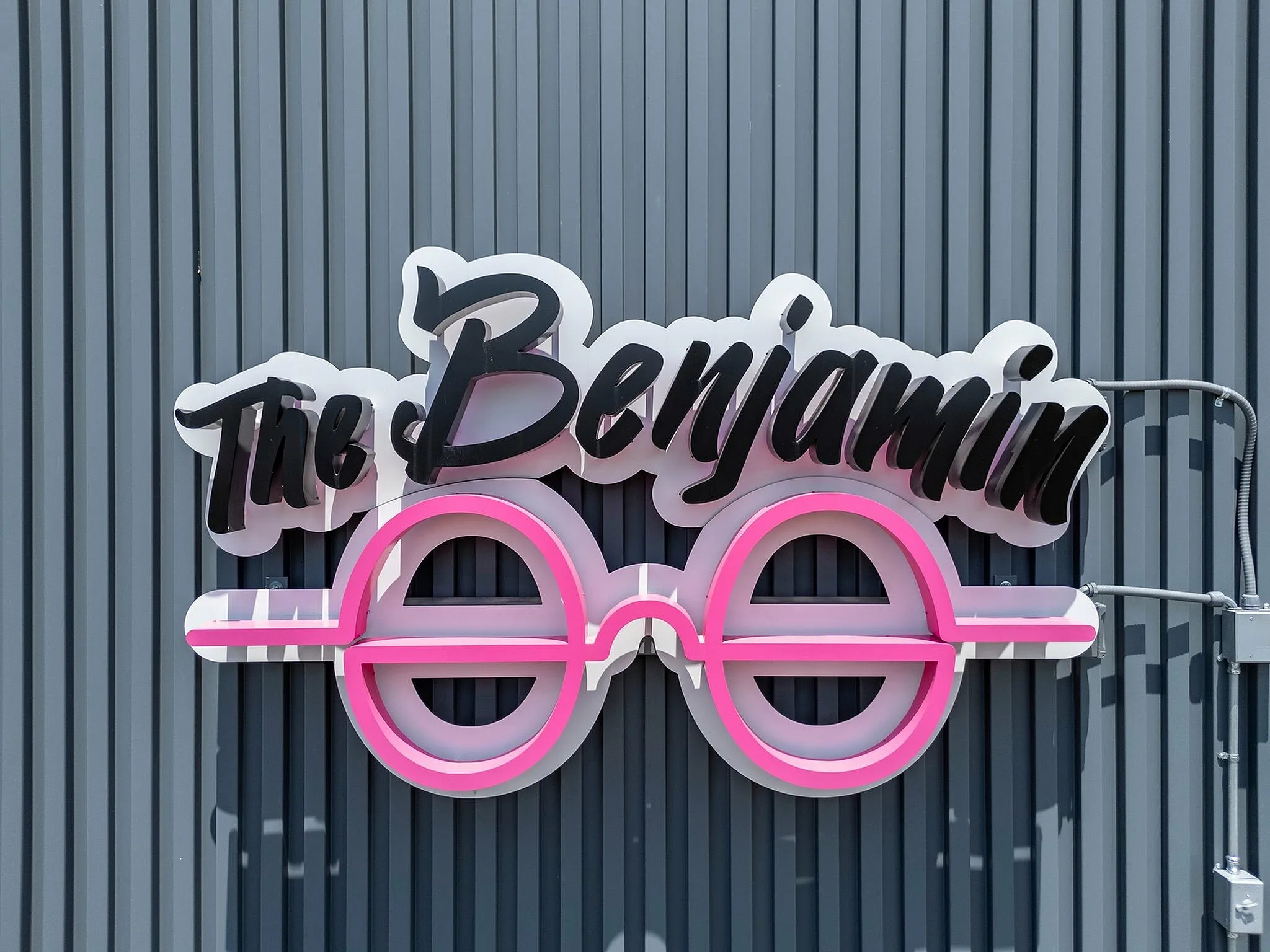 COME SEE THE BENJAMIN!