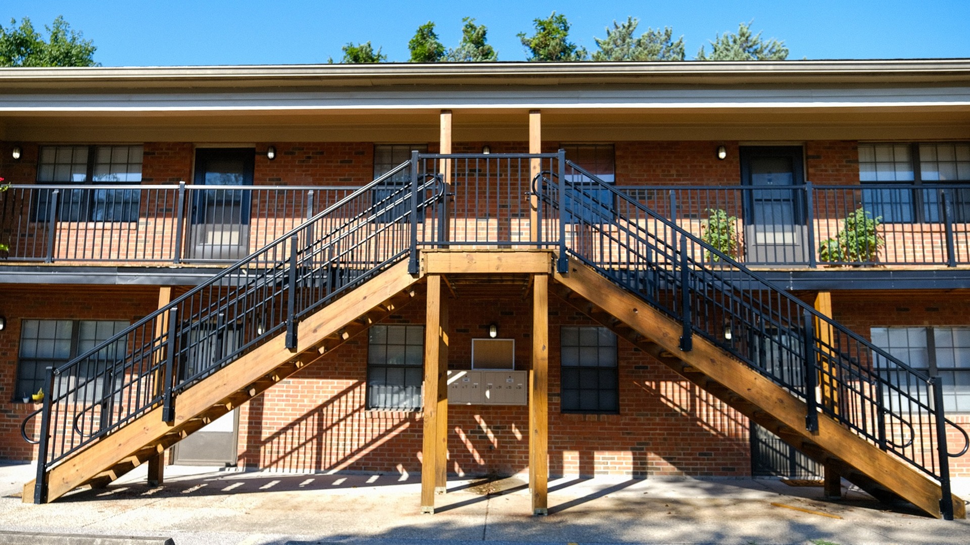 Bon Air Apartments