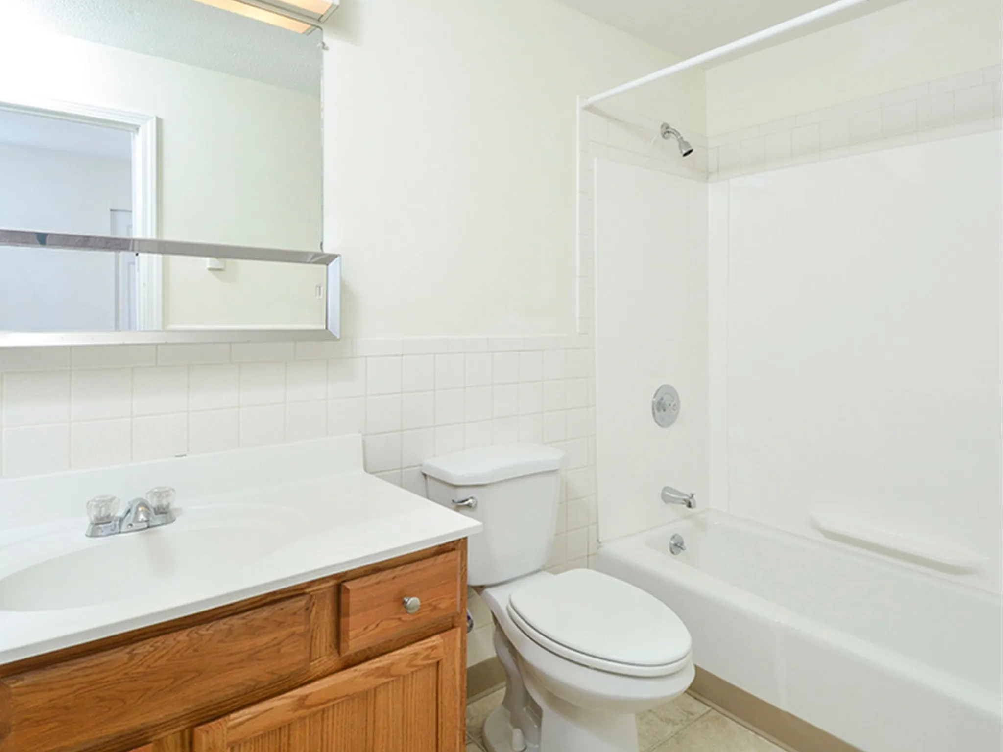 View Photos Lonvale Gardens