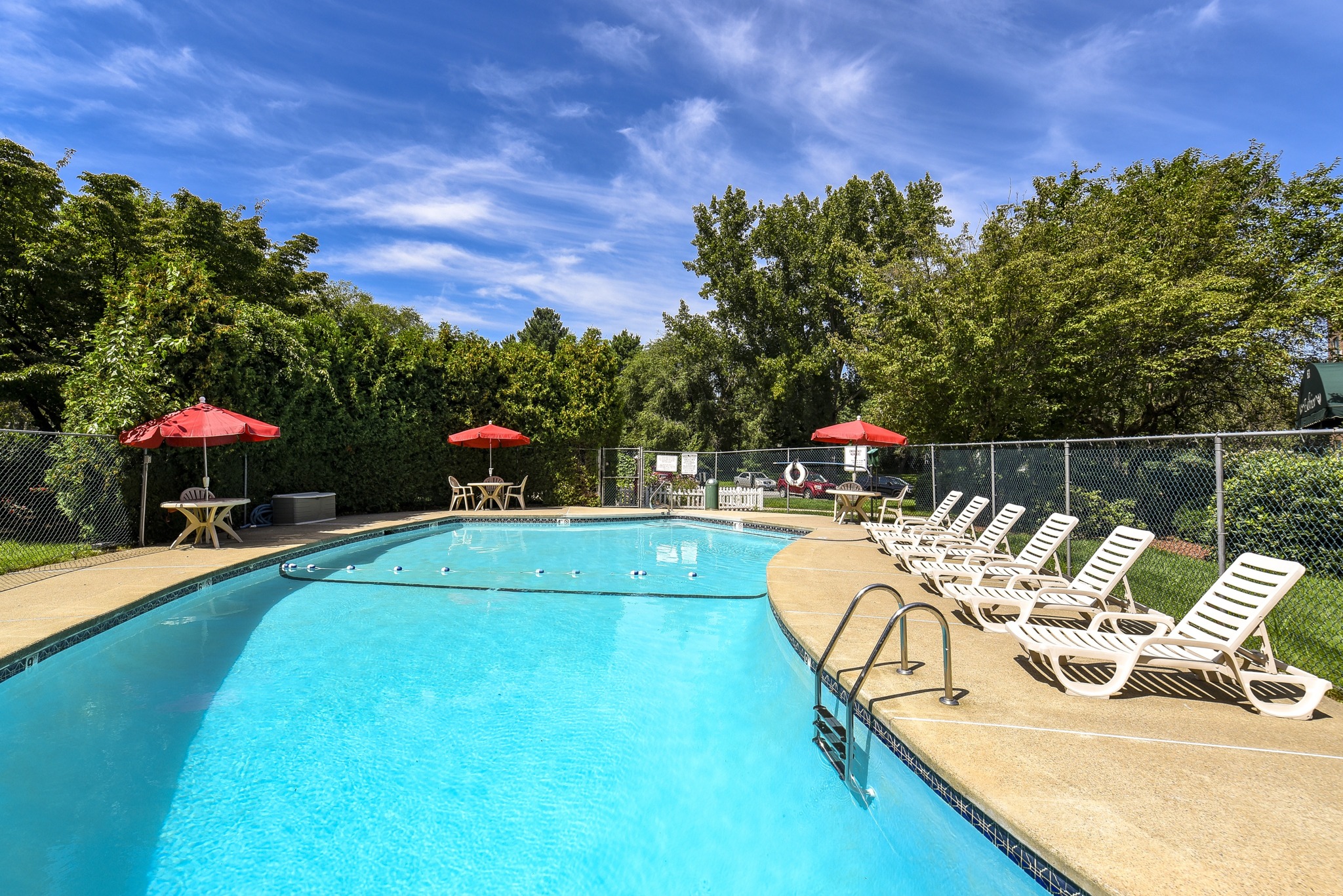 View Photos Eastview Apartments