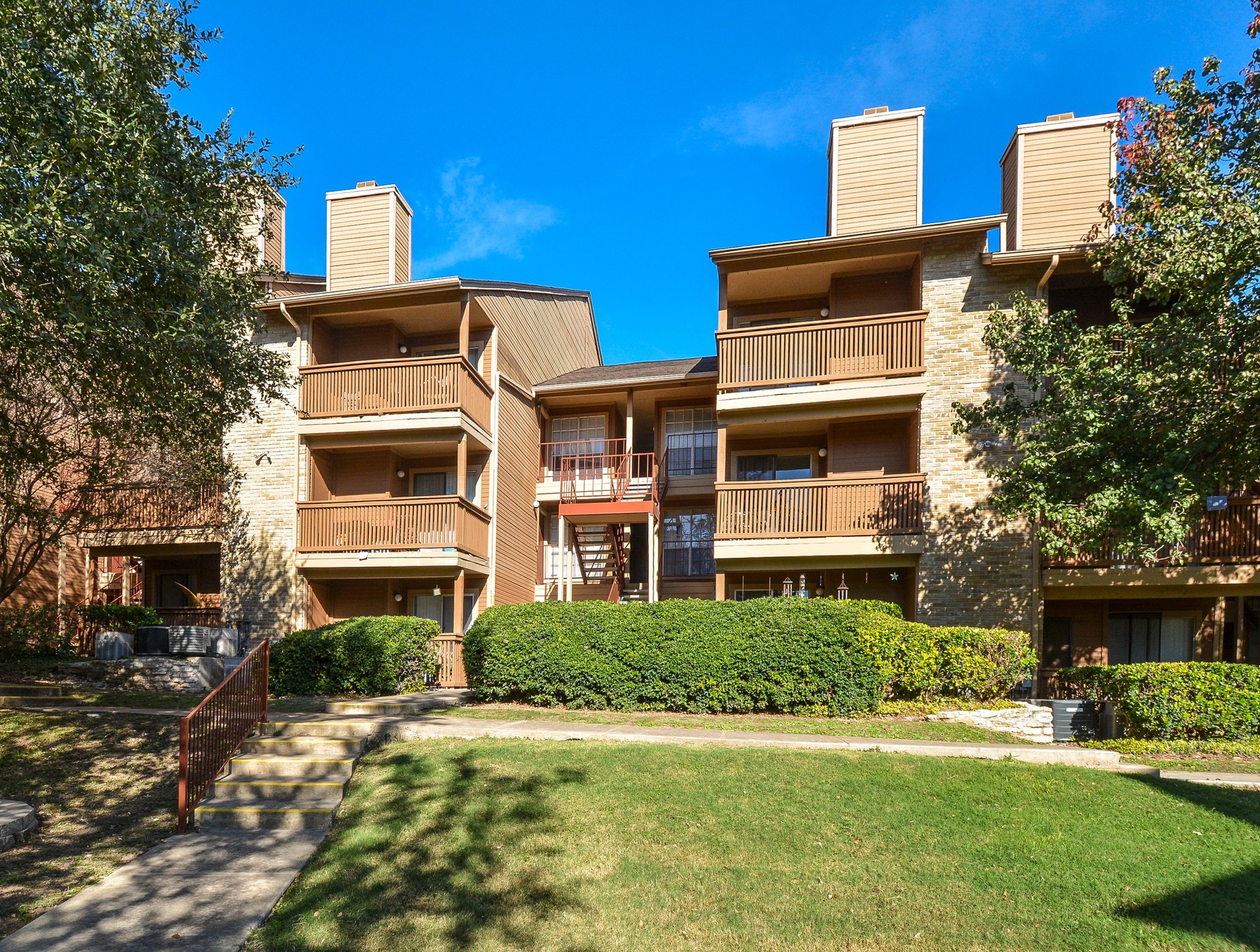 View Our Amenities Oak Springs Apartments
