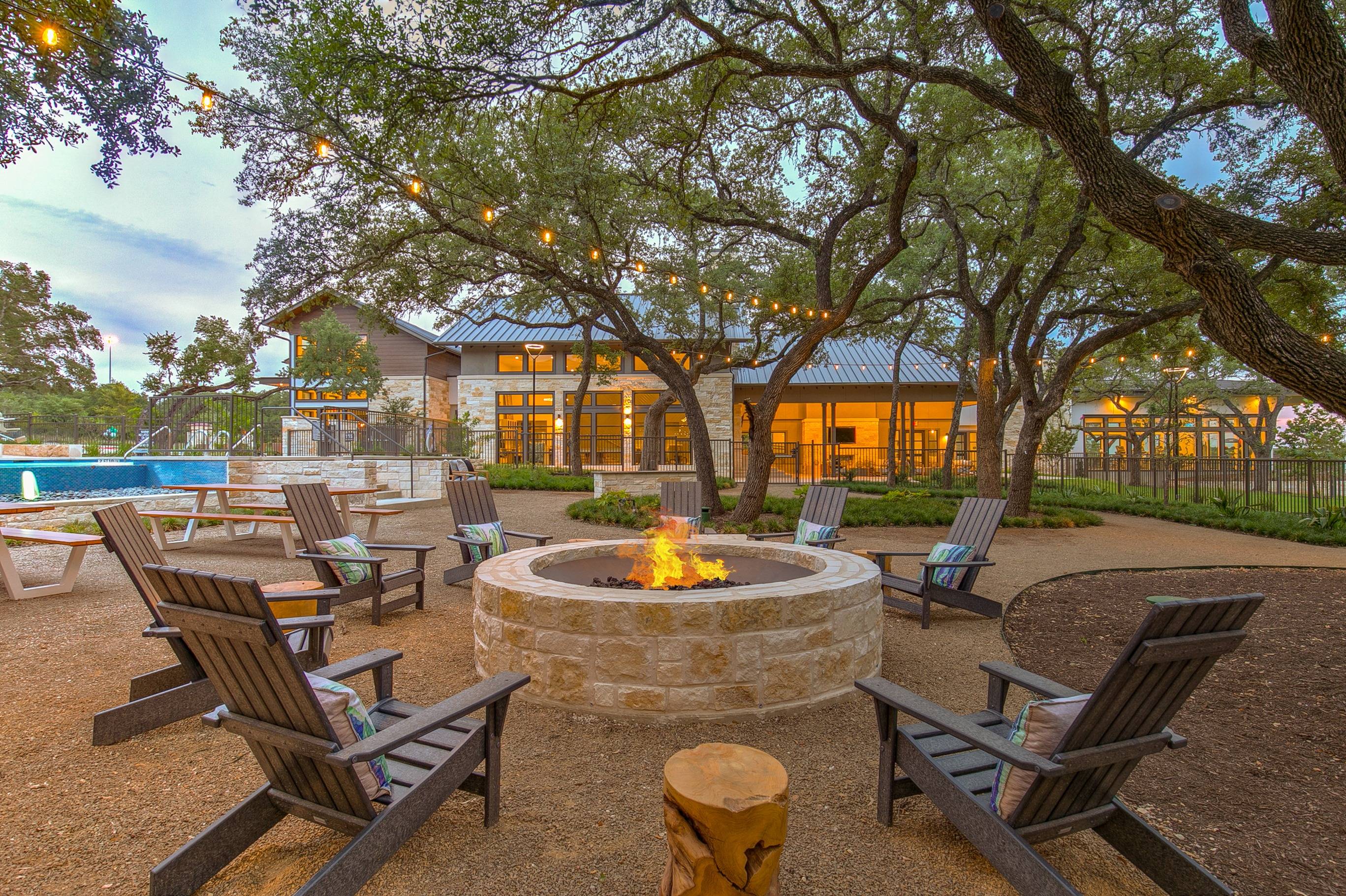 Pool Plaza | Fire side Lounge| Backyard