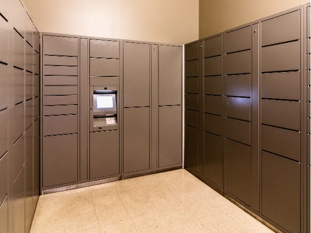 Millenia 700 24-Hour Locker Package Pickup Service