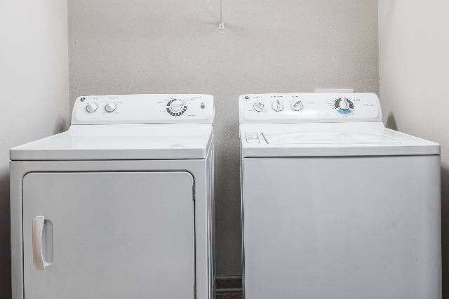 Full Size Washer and Dryer