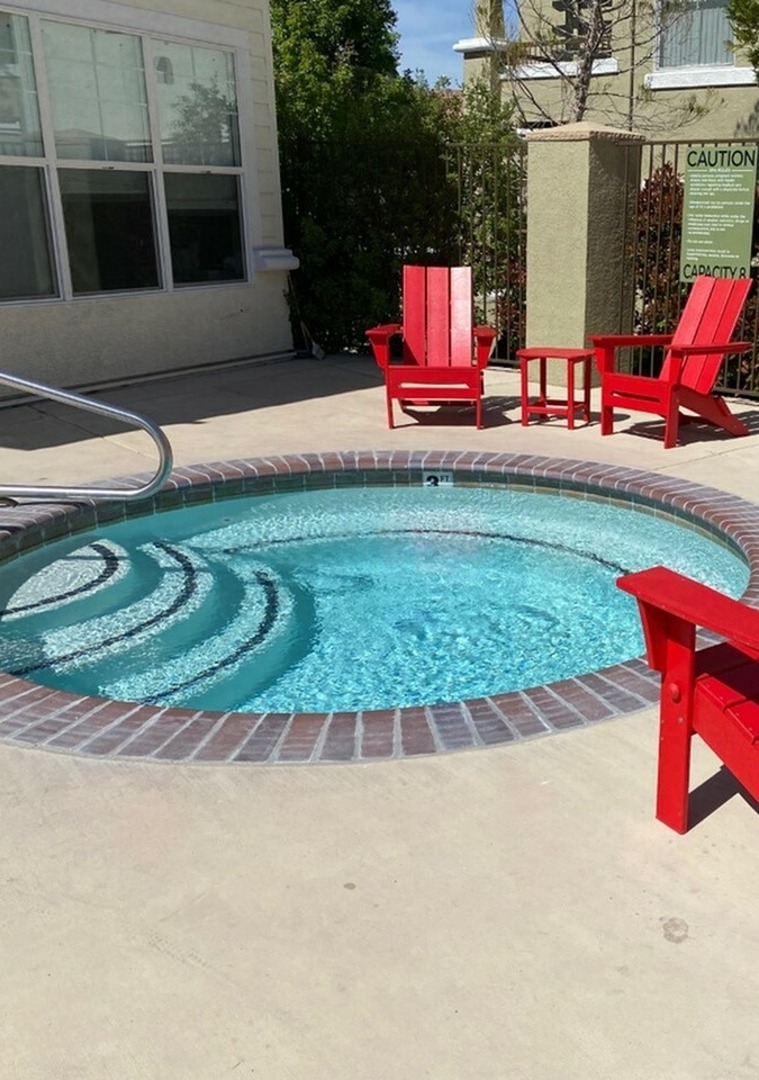 Green Leaf Waterstone Apartments In Sparks, NV