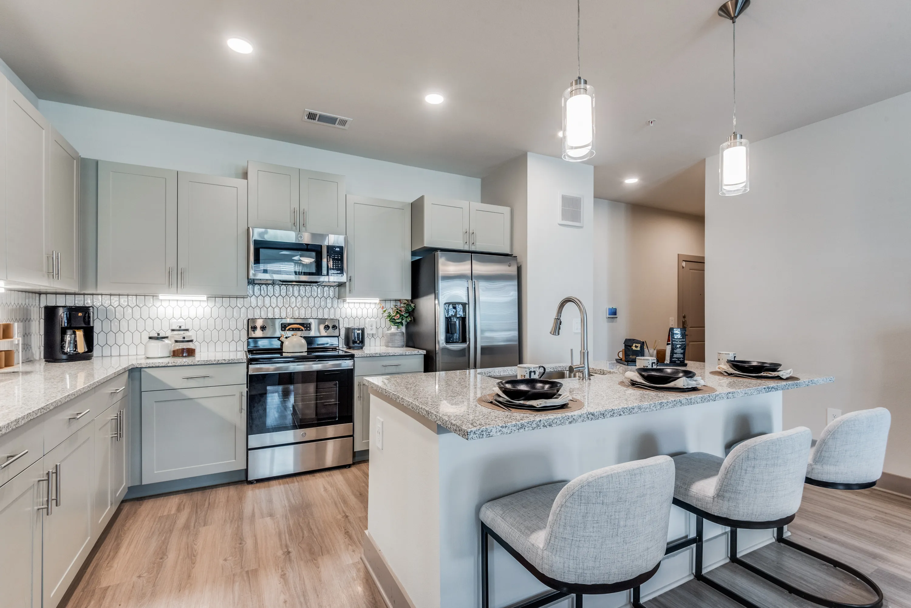 2 X 2 1124 SQFT B4 - Kitchen