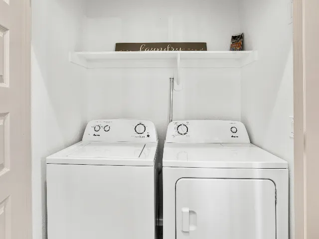Full-Size Washer & Dryer
