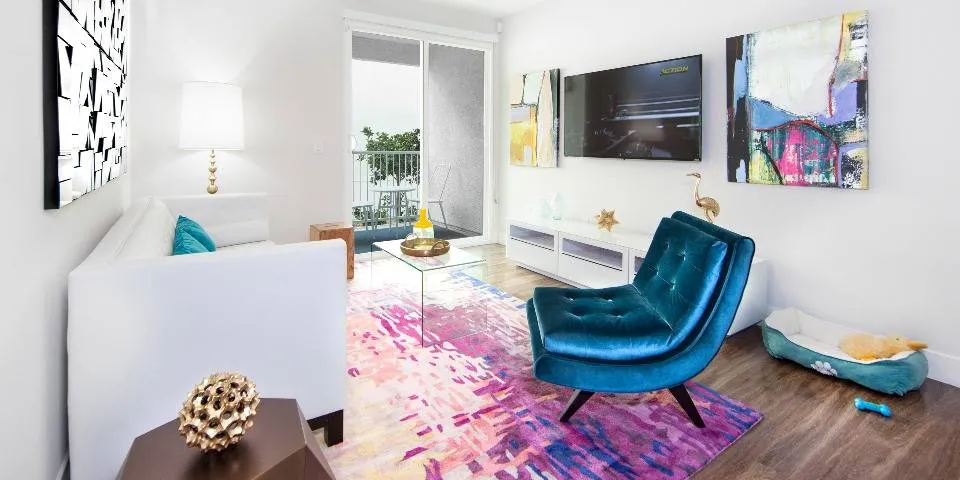 south-beach-by-logan-las-vegas-model-living-room