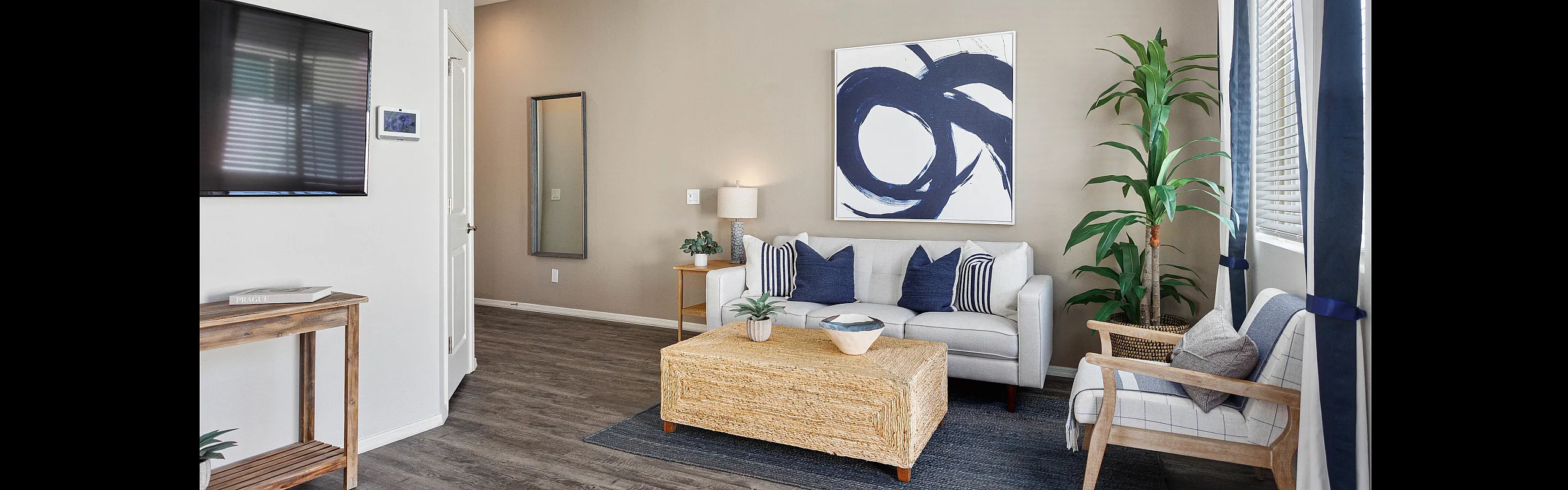 logan-at-ellsworth-living-room