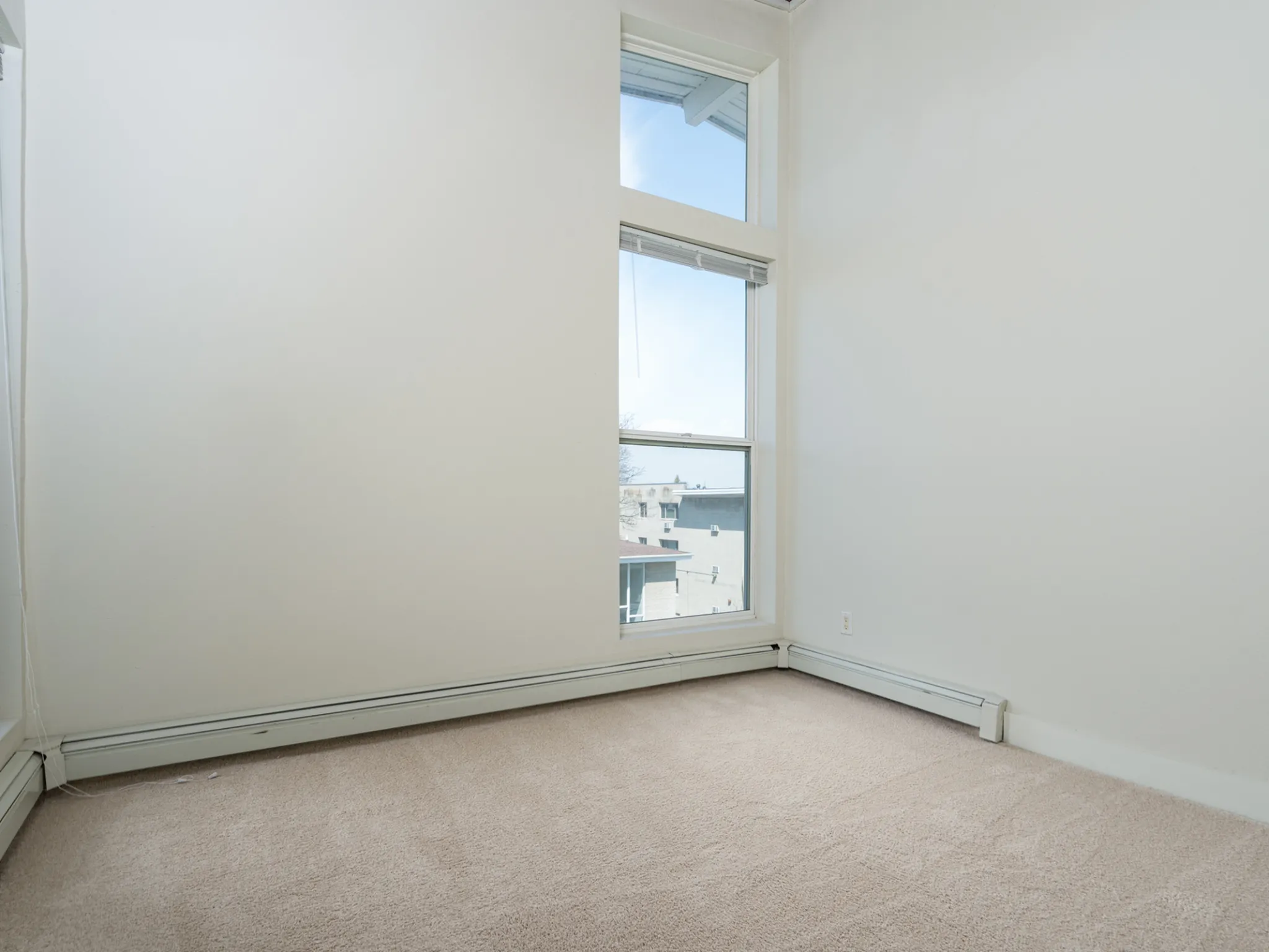 2 Bed / 1 Bath - 685 SF - Bedroom