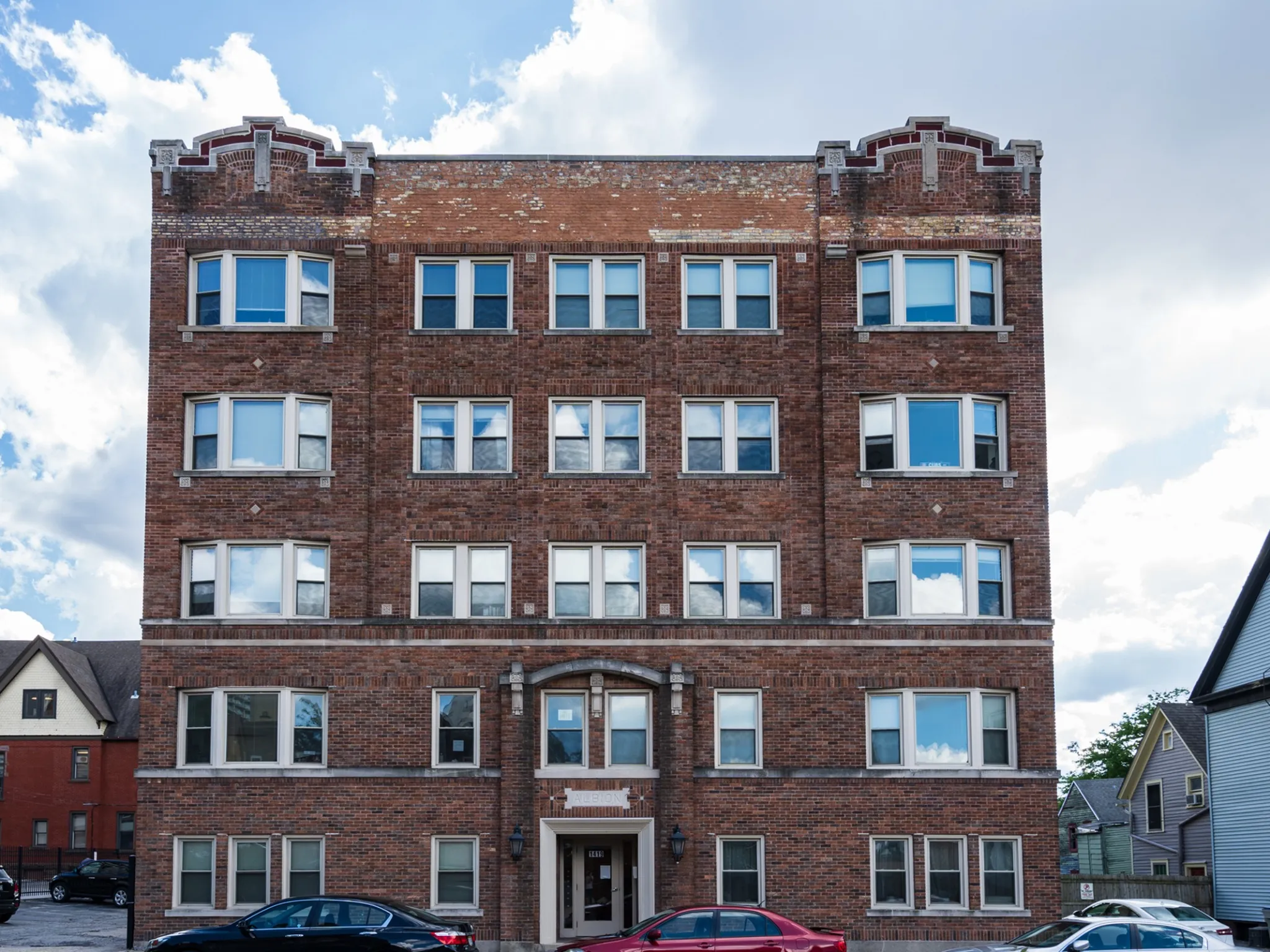 Albion Exterior