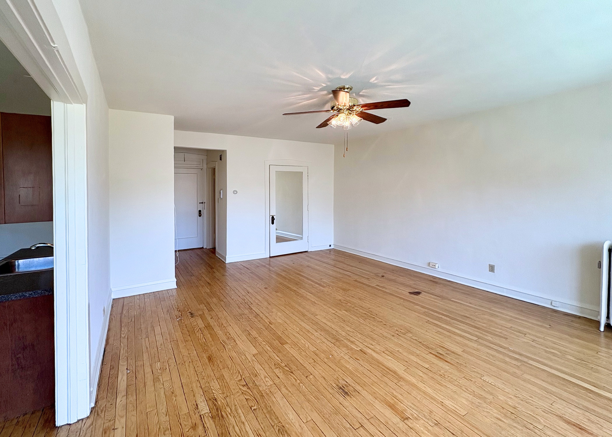 Ivanhoe - Empty Living Room